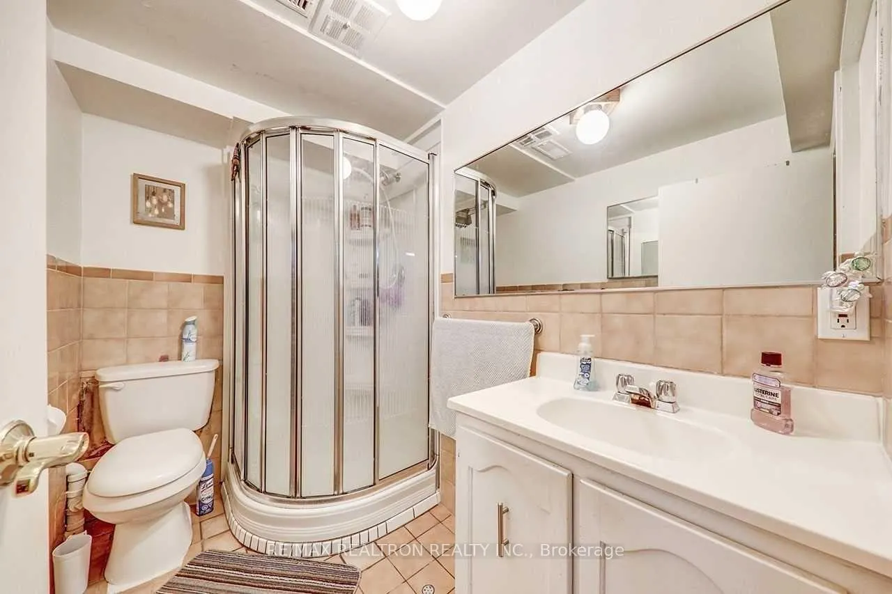 Photo 15 of 117 Dunsfold Drive, Scarborough, Malvern — HOMEH
