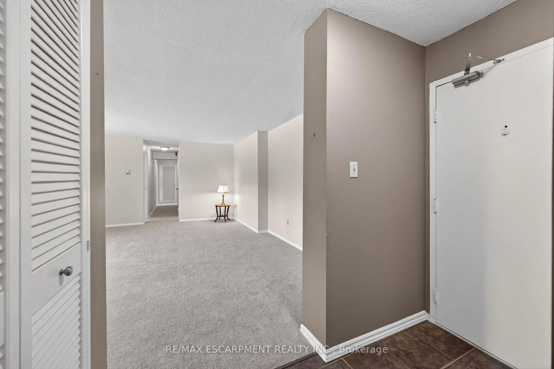 Photo 3 of Unit 101, 700 Dynes Road, Burlington, Roseland — HOMEH