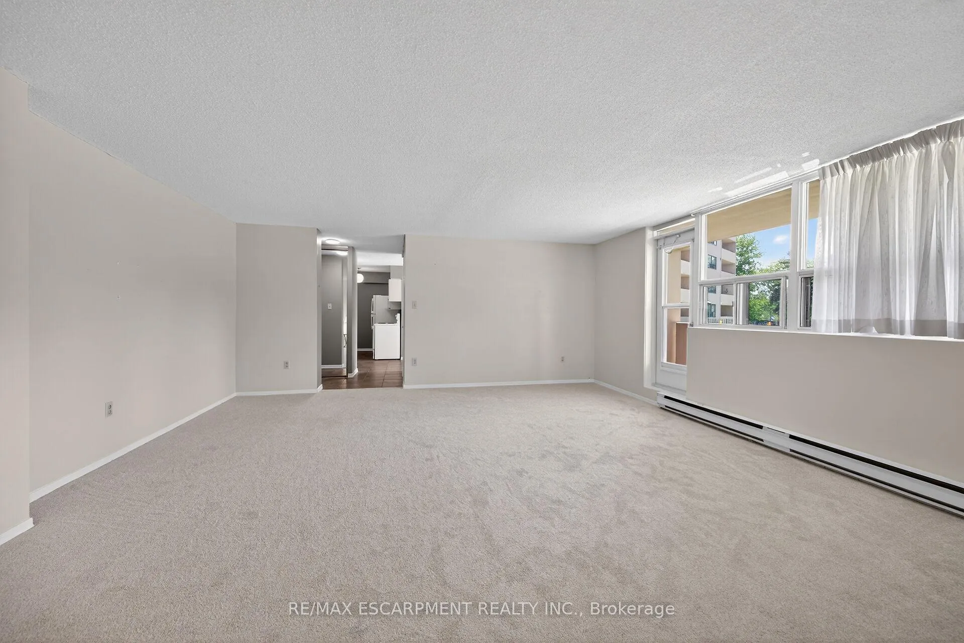 Photo 6 of Unit 101, 700 Dynes Road, Burlington, Roseland — HOMEH