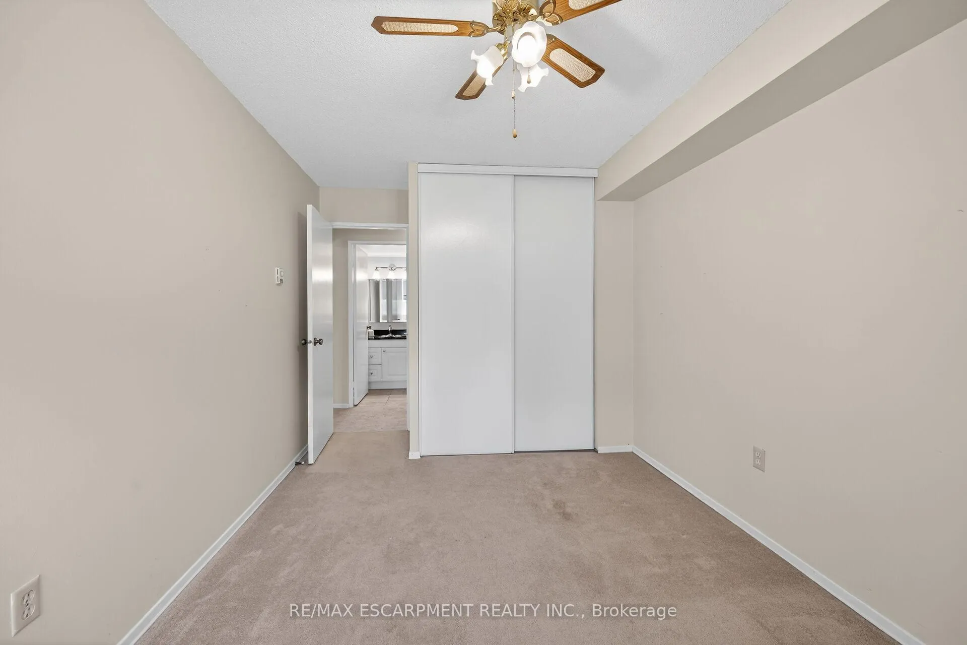 Photo 22 of Unit 101, 700 Dynes Road, Burlington, Roseland — HOMEH