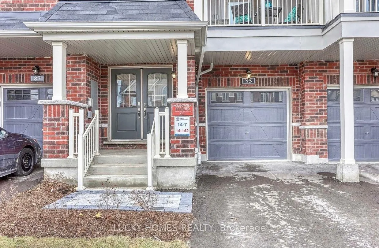 Photo 2 of 85 Sutcliffe Drive, Whitby, Rolling Acres — HOMEH