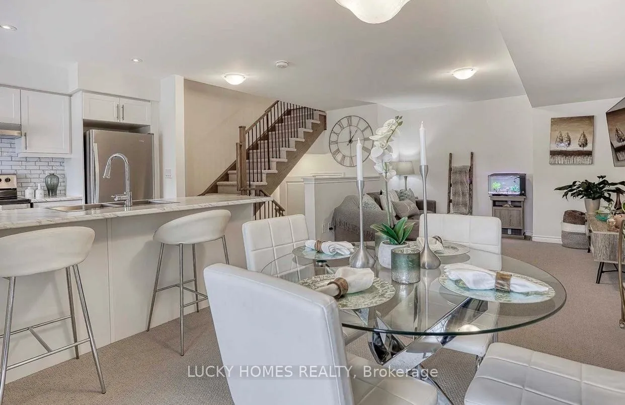 Photo 22 of 85 Sutcliffe Drive, Whitby, Rolling Acres — HOMEH