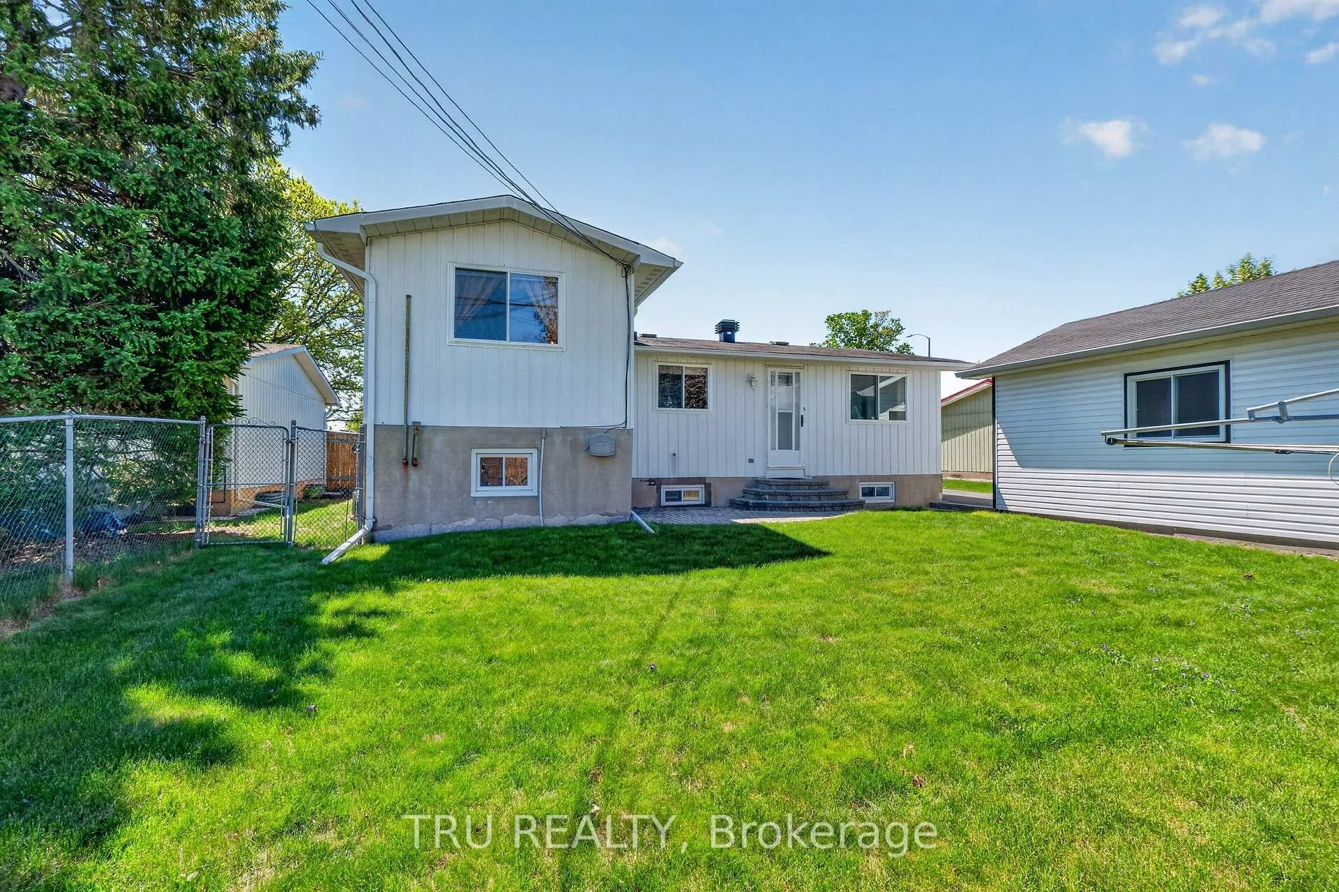 Photo 44 of 333 Amiens Street, Ottawa, Bilberry Creek/Queenswood Heights — HOMEH
