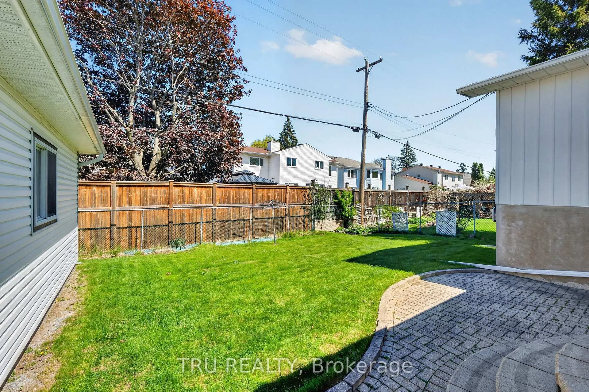 Photo 47 of 333 Amiens Street, Ottawa, Bilberry Creek/Queenswood Heights — HOMEH