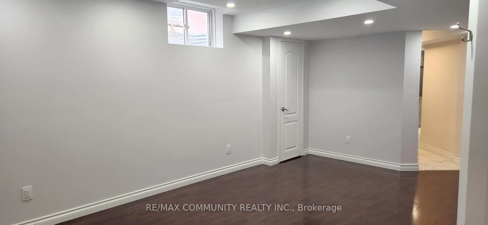 Photo 3 of Unit #Basement, 24 Sandham Crescent, Markham, Middlefield — HOMEH