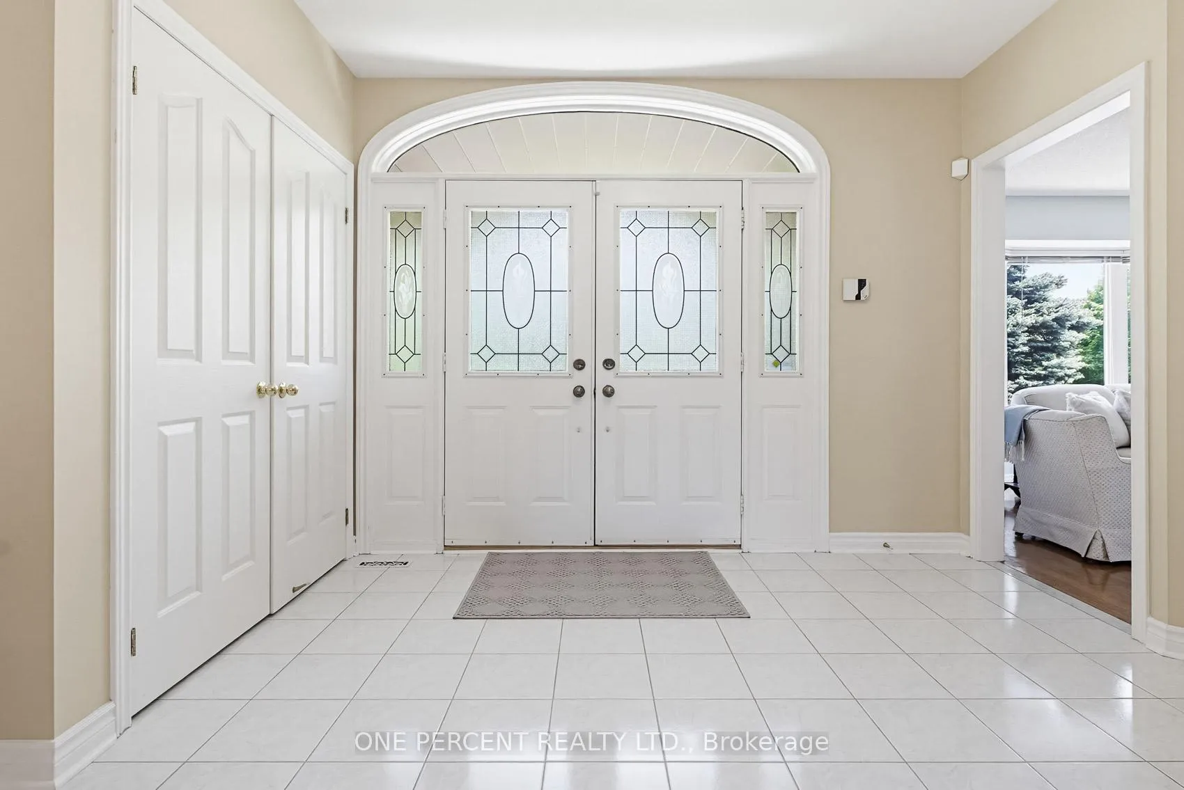 Photo 5 of 10 Cranston Drive, Caledon, Caledon East — HOMEH