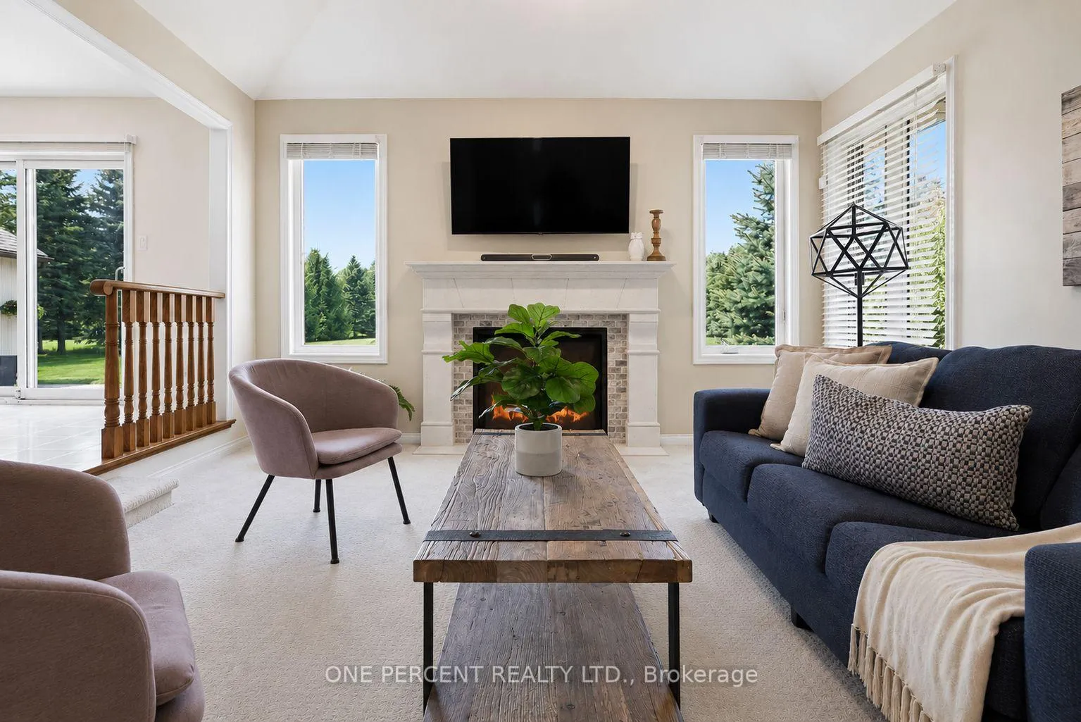 Photo 10 of 10 Cranston Drive, Caledon, Caledon East — HOMEH