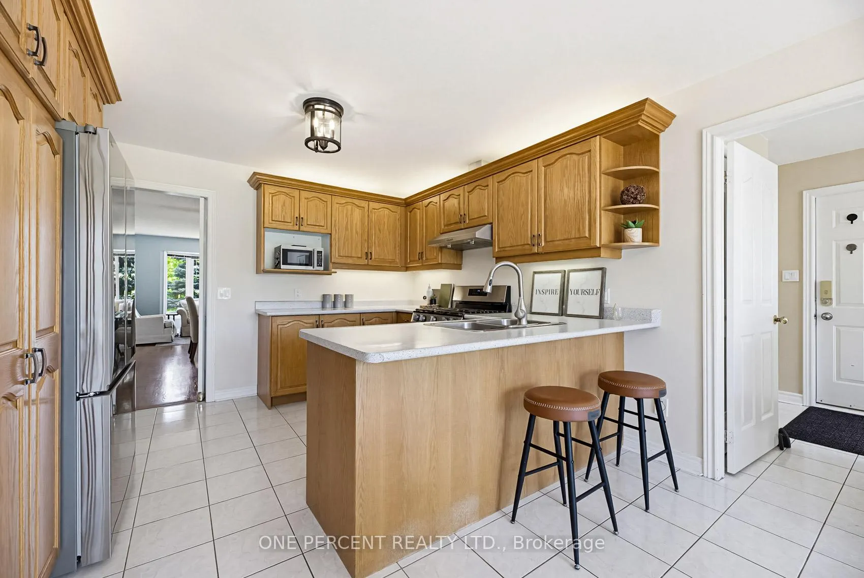 Photo 15 of 10 Cranston Drive, Caledon, Caledon East — HOMEH