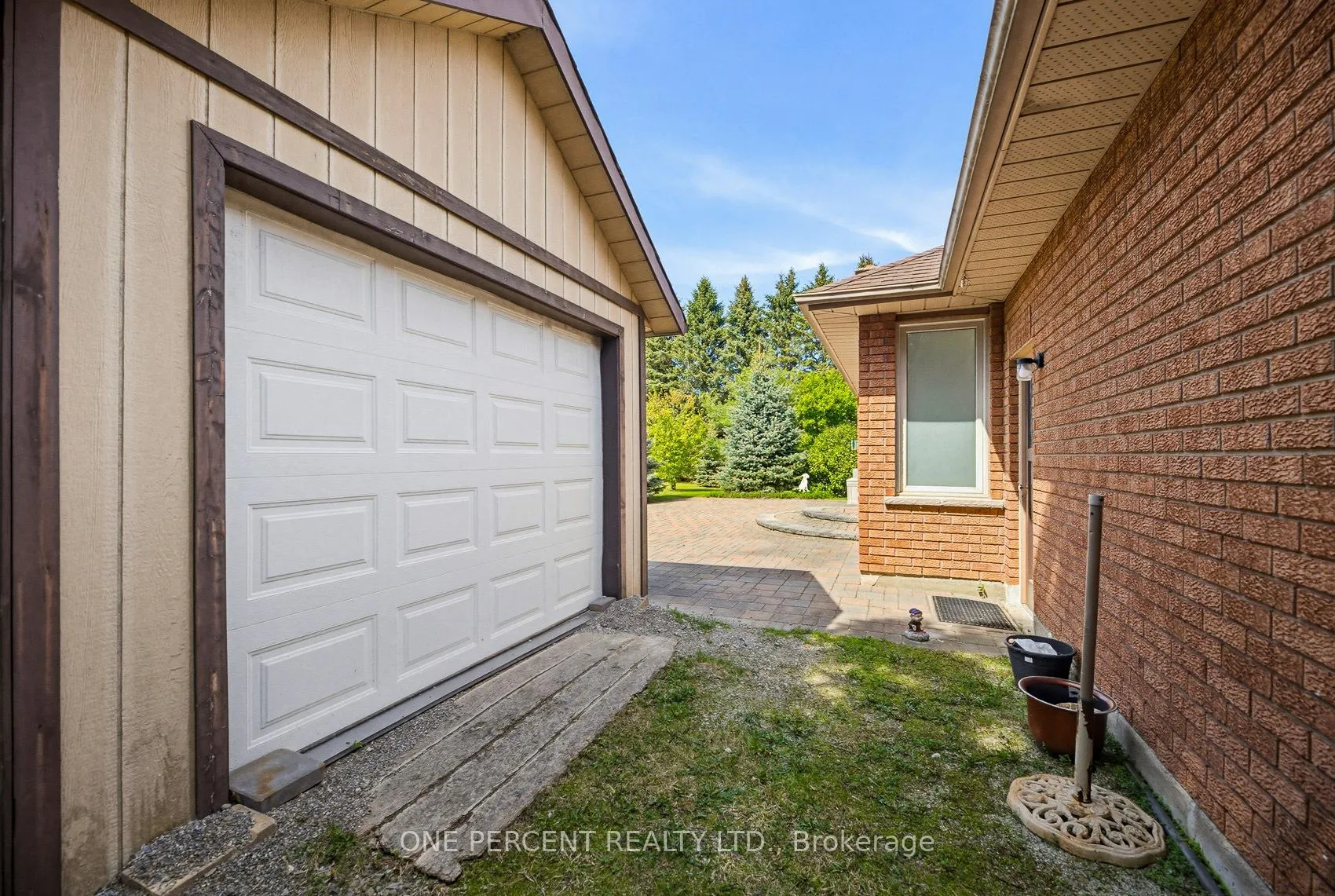 Photo 37 of 10 Cranston Drive, Caledon, Caledon East — HOMEH