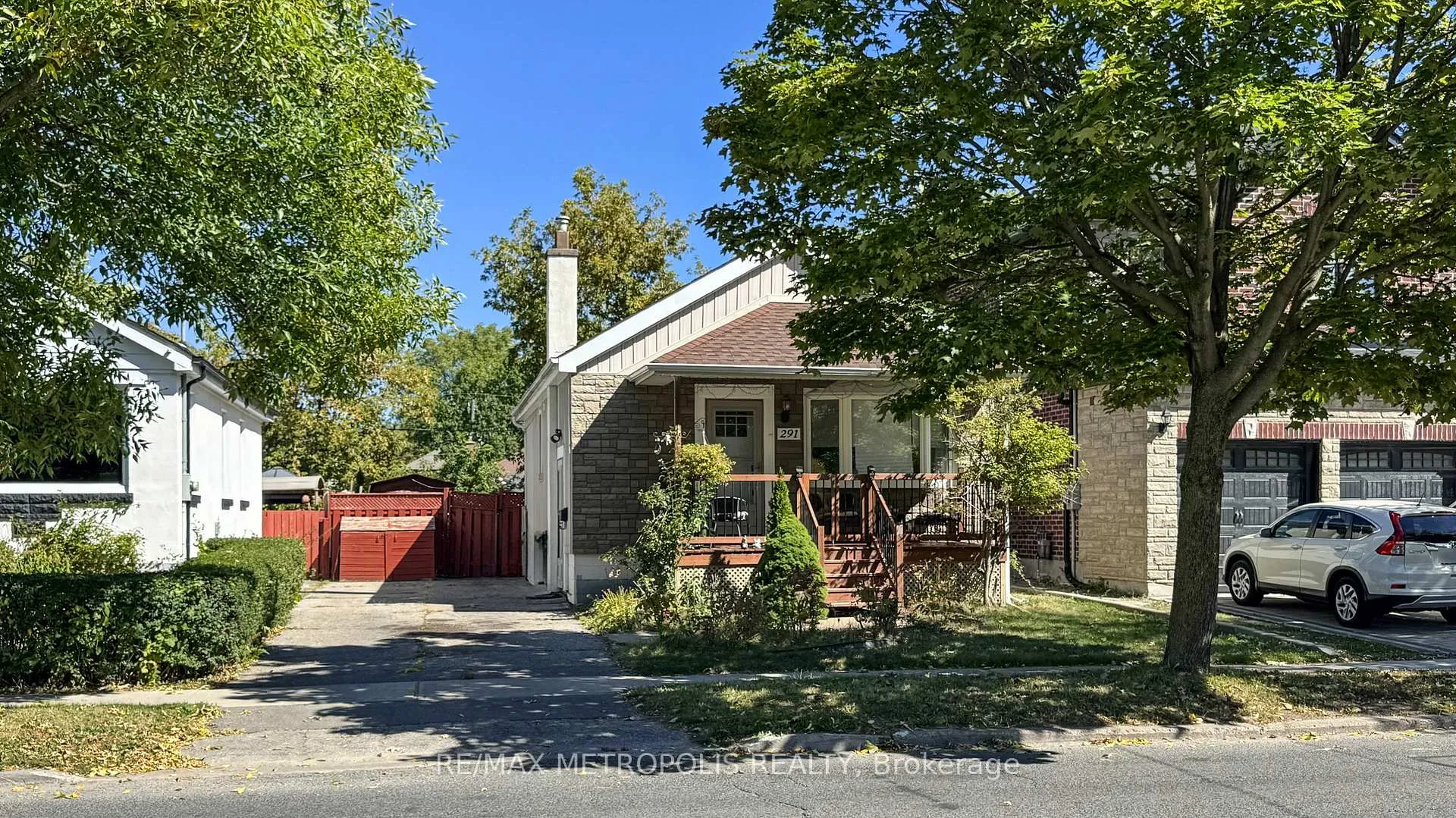 Photo 1 of 291 Kennedy Road E, Scarborough, Birchcliffe-Cliffside — HOMEH
