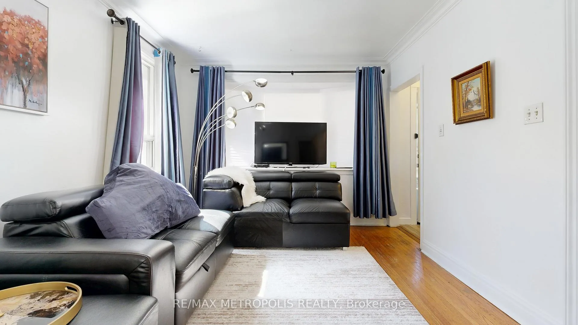 Photo 9 of 291 Kennedy Road E, Scarborough, Birchcliffe-Cliffside — HOMEH