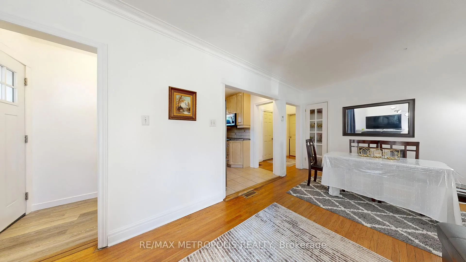 Photo 11 of 291 Kennedy Road E, Scarborough, Birchcliffe-Cliffside — HOMEH