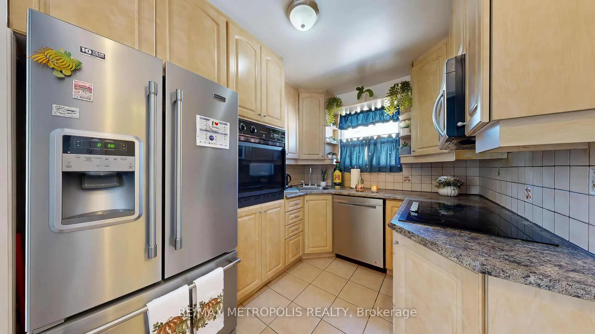 Photo 16 of 291 Kennedy Road E, Scarborough, Birchcliffe-Cliffside — HOMEH