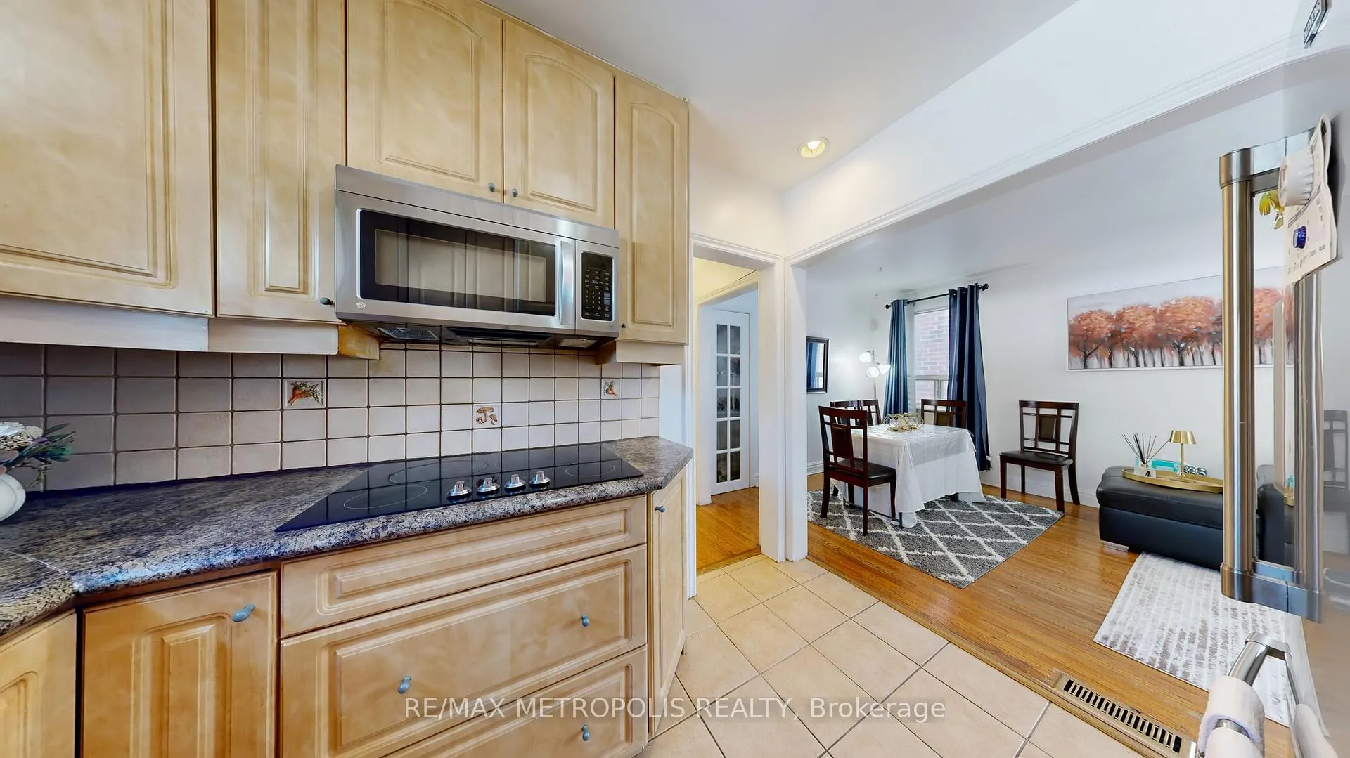 Photo 17 of 291 Kennedy Road E, Scarborough, Birchcliffe-Cliffside — HOMEH