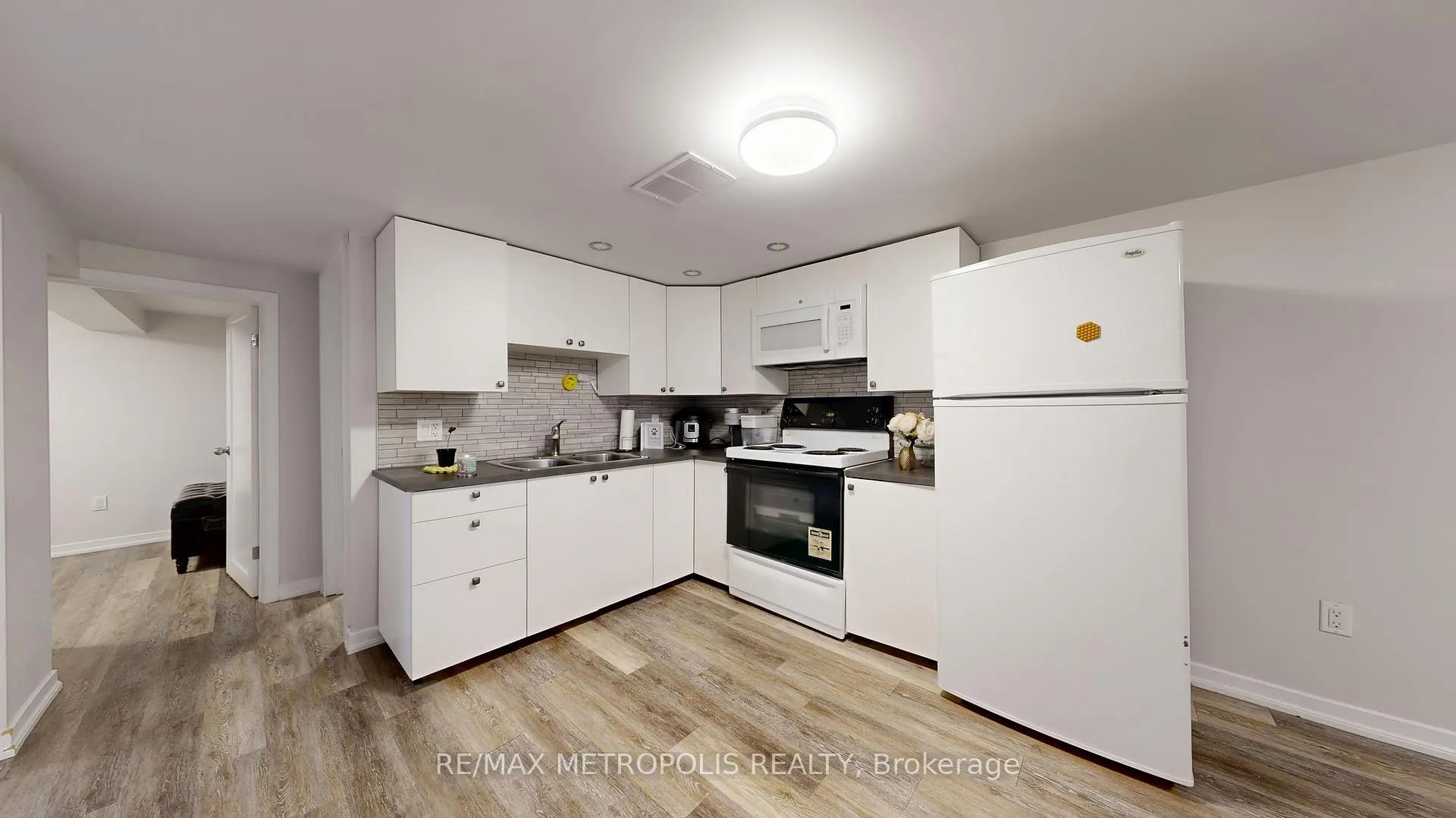 Photo 29 of 291 Kennedy Road E, Scarborough, Birchcliffe-Cliffside — HOMEH