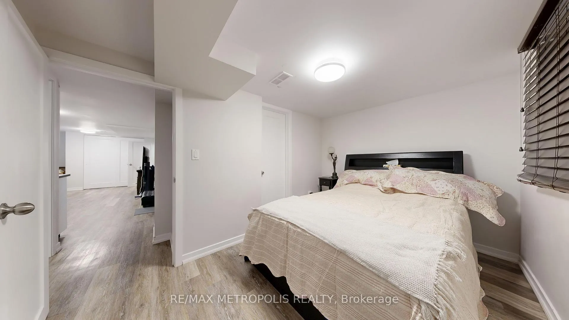 Photo 35 of 291 Kennedy Road E, Scarborough, Birchcliffe-Cliffside — HOMEH