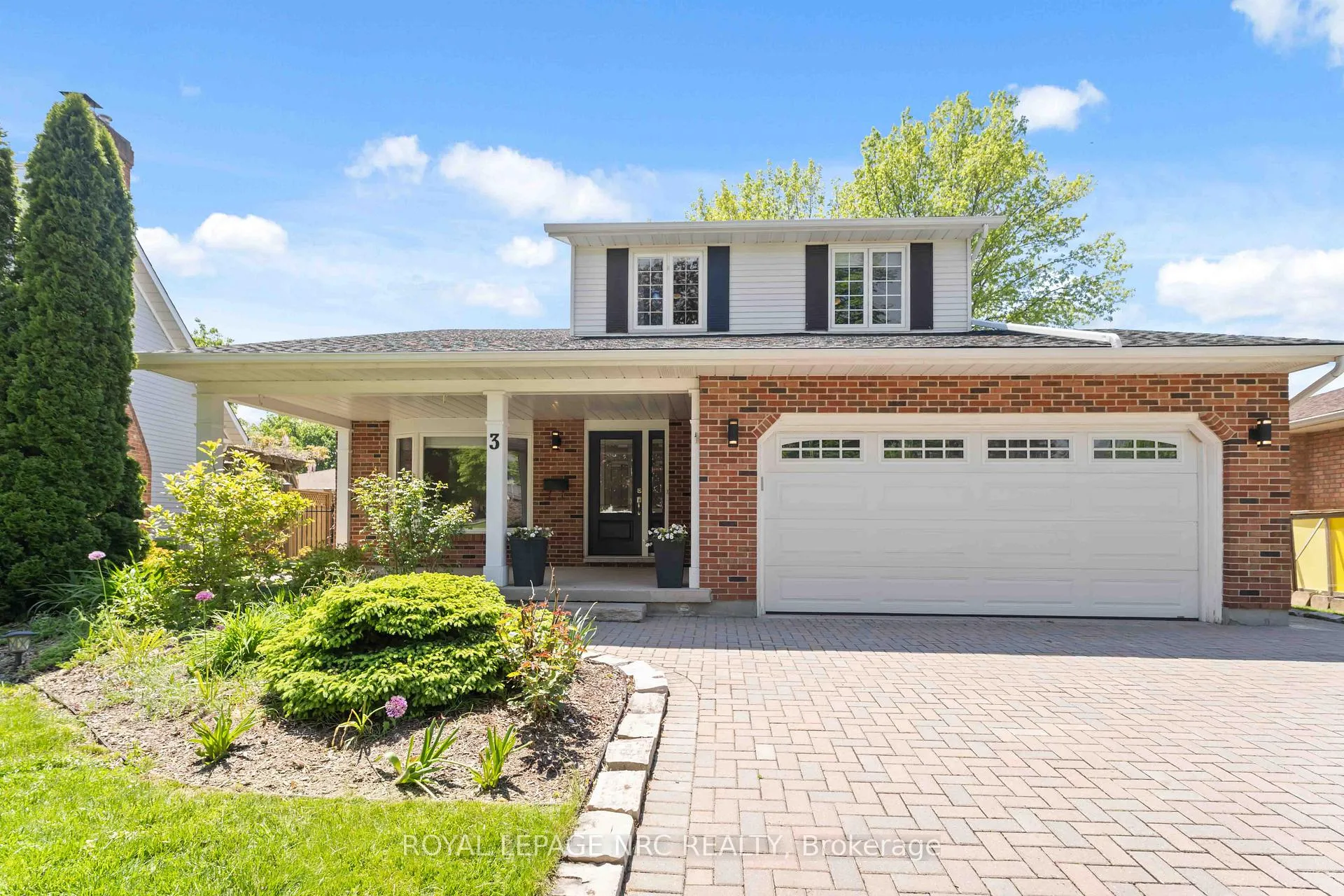 Photo 4 of 3 Cheritan Court, St. Catharines, Port Dalhousie — HOMEH