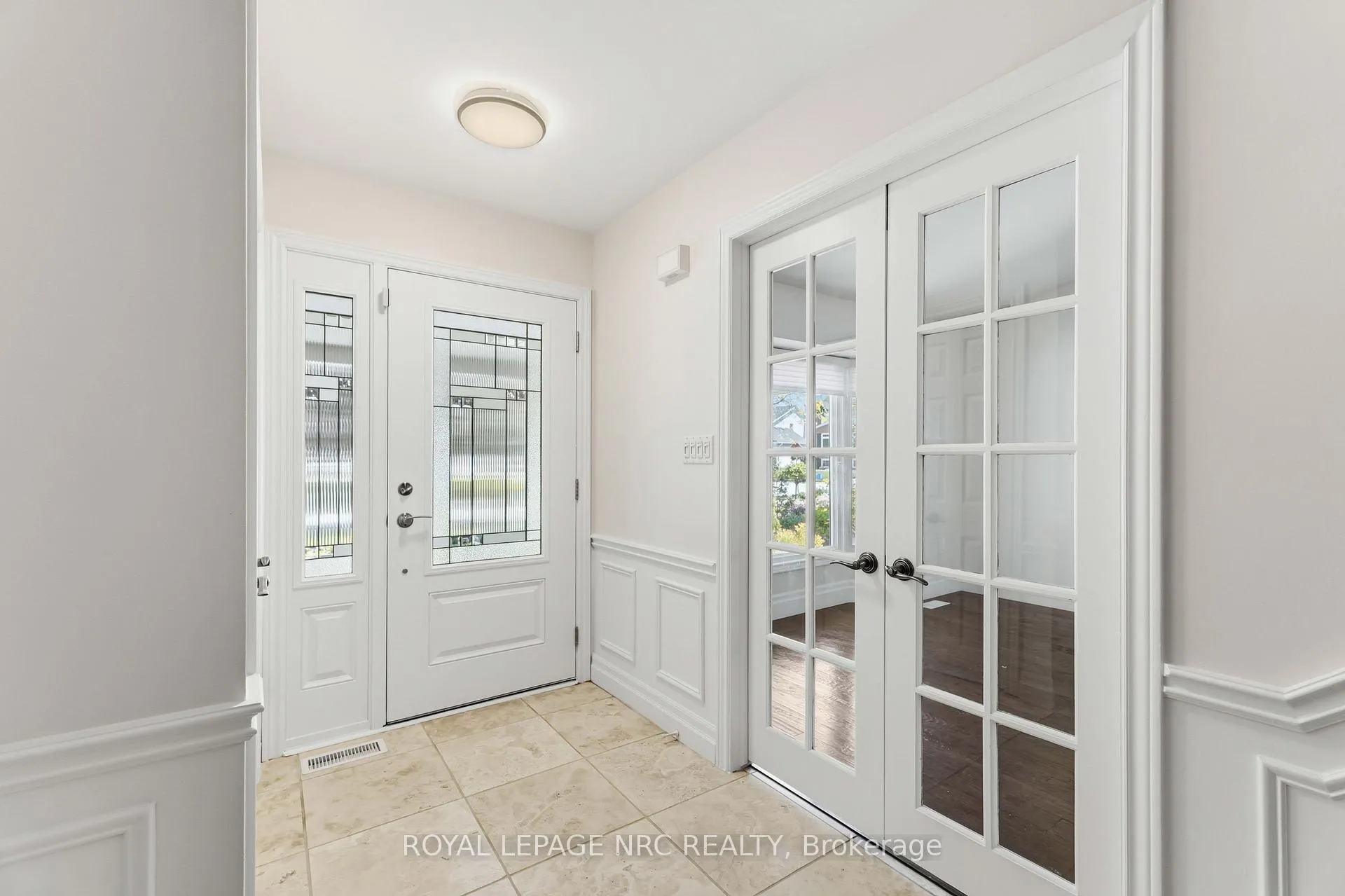 Photo 6 of 3 Cheritan Court, St. Catharines, Port Dalhousie — HOMEH