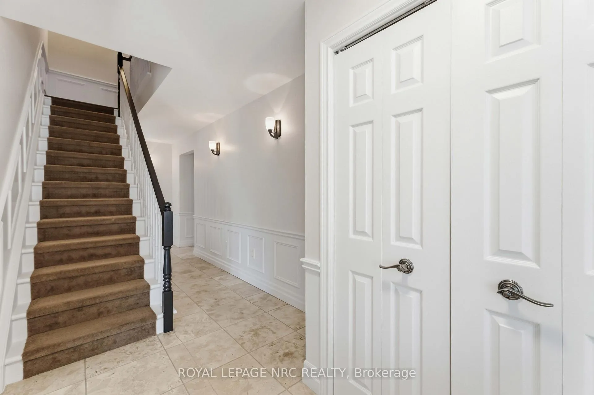 Photo 7 of 3 Cheritan Court, St. Catharines, Port Dalhousie — HOMEH