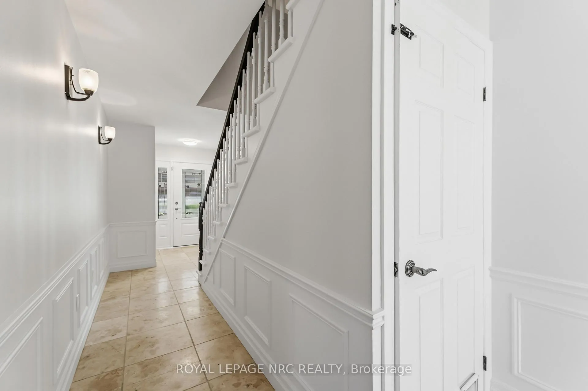Photo 8 of 3 Cheritan Court, St. Catharines, Port Dalhousie — HOMEH