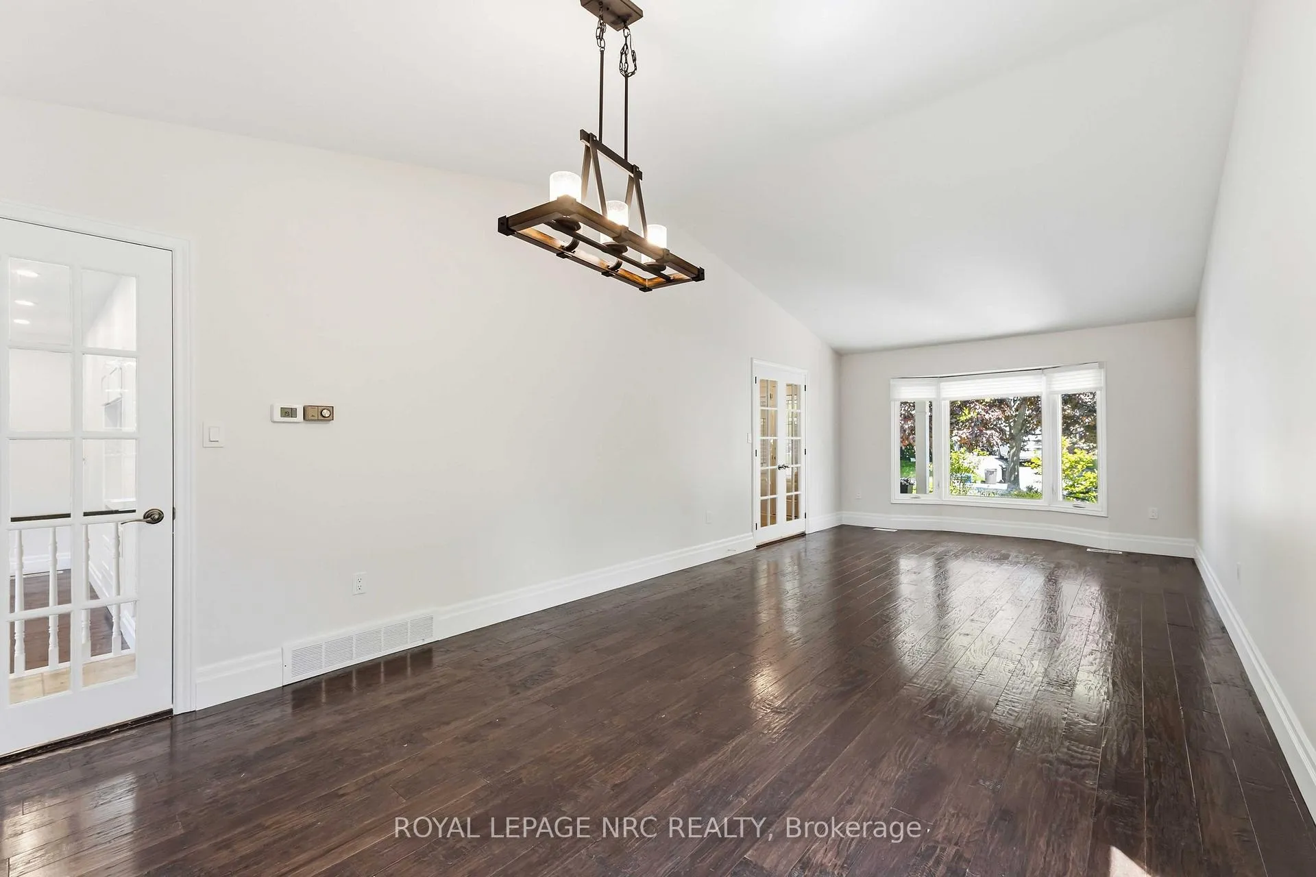 Photo 11 of 3 Cheritan Court, St. Catharines, Port Dalhousie — HOMEH