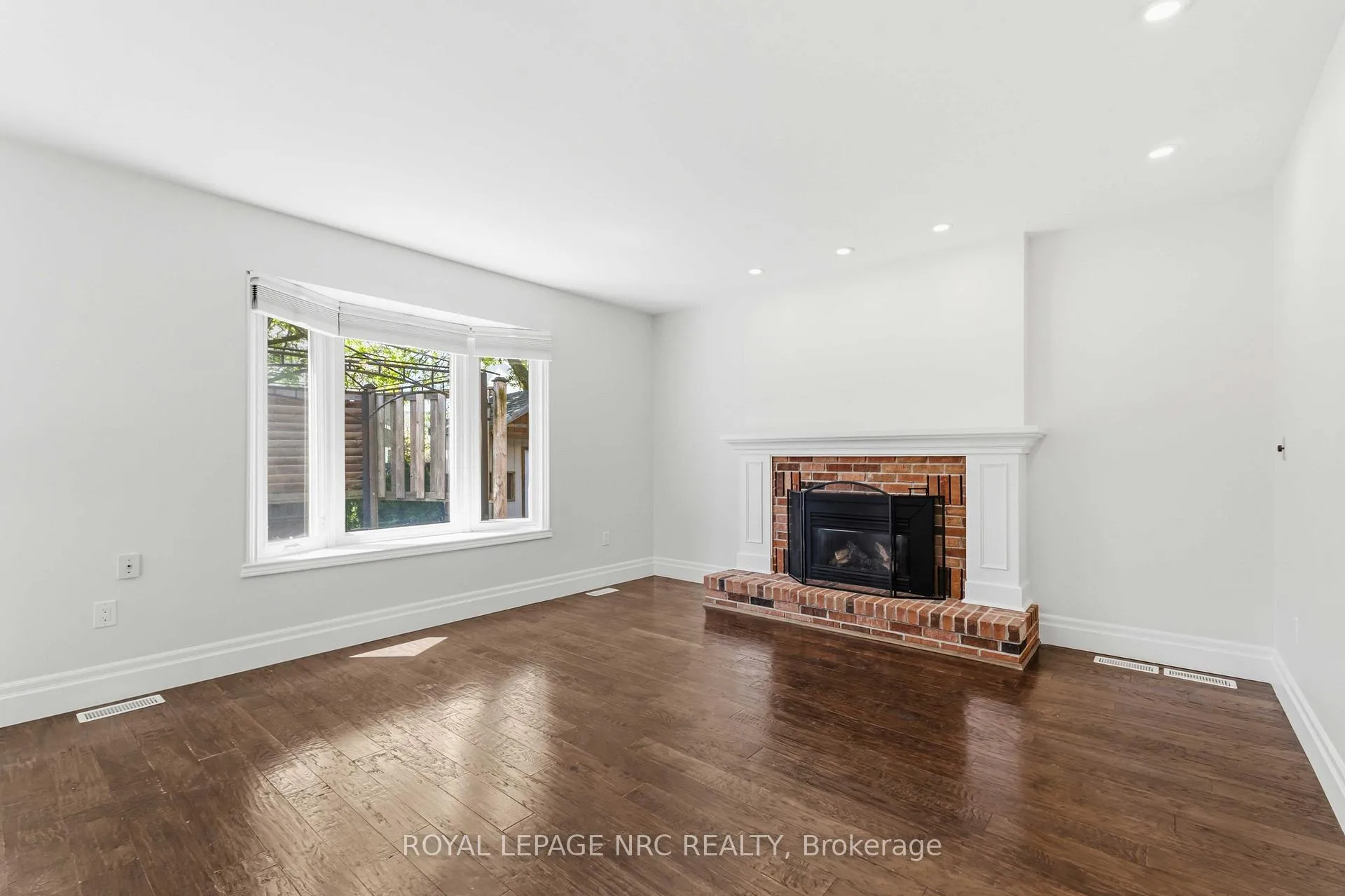 Photo 14 of 3 Cheritan Court, St. Catharines, Port Dalhousie — HOMEH