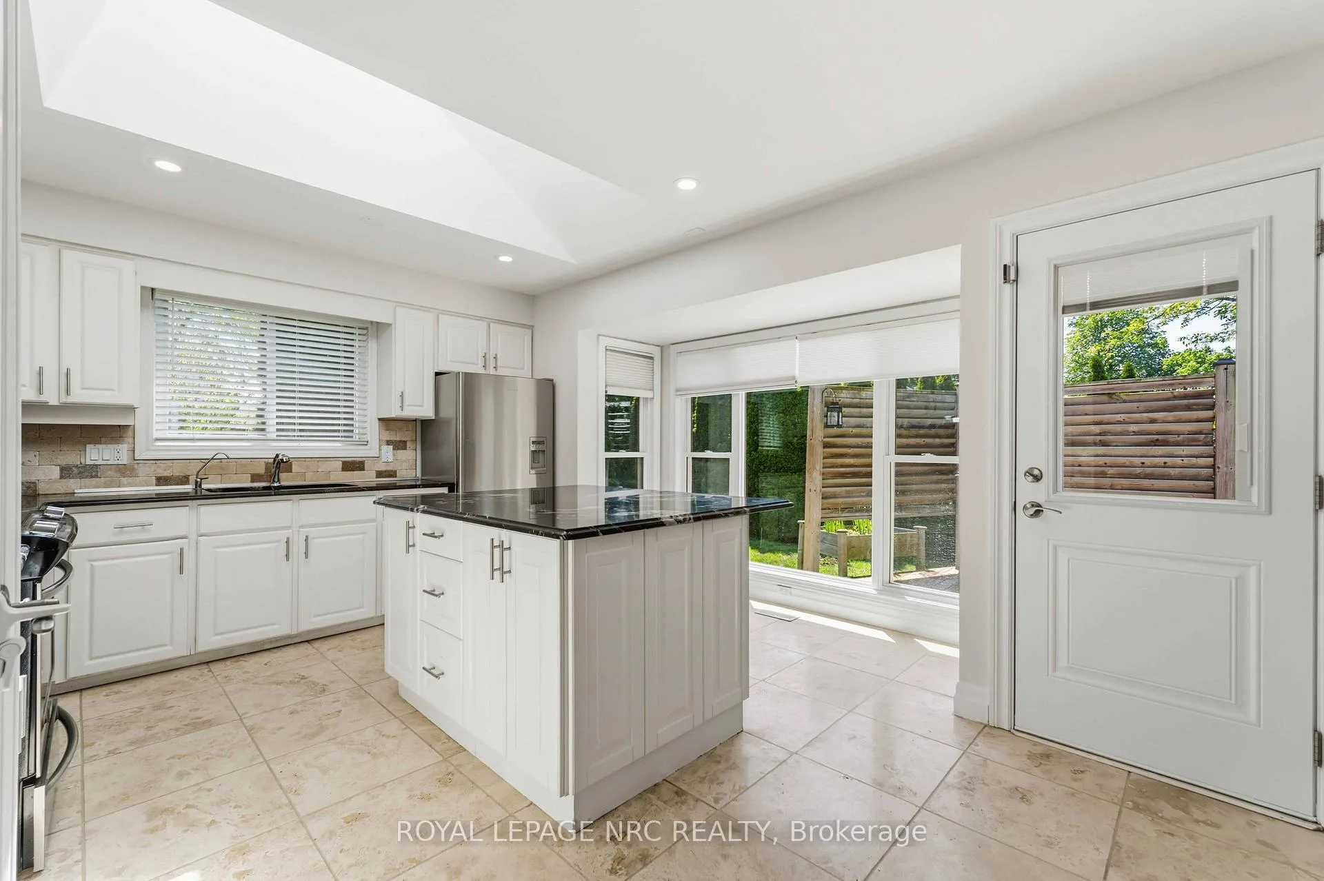 Photo 18 of 3 Cheritan Court, St. Catharines, Port Dalhousie — HOMEH