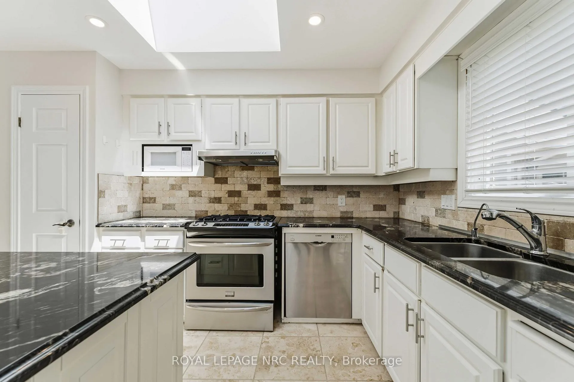 Photo 21 of 3 Cheritan Court, St. Catharines, Port Dalhousie — HOMEH
