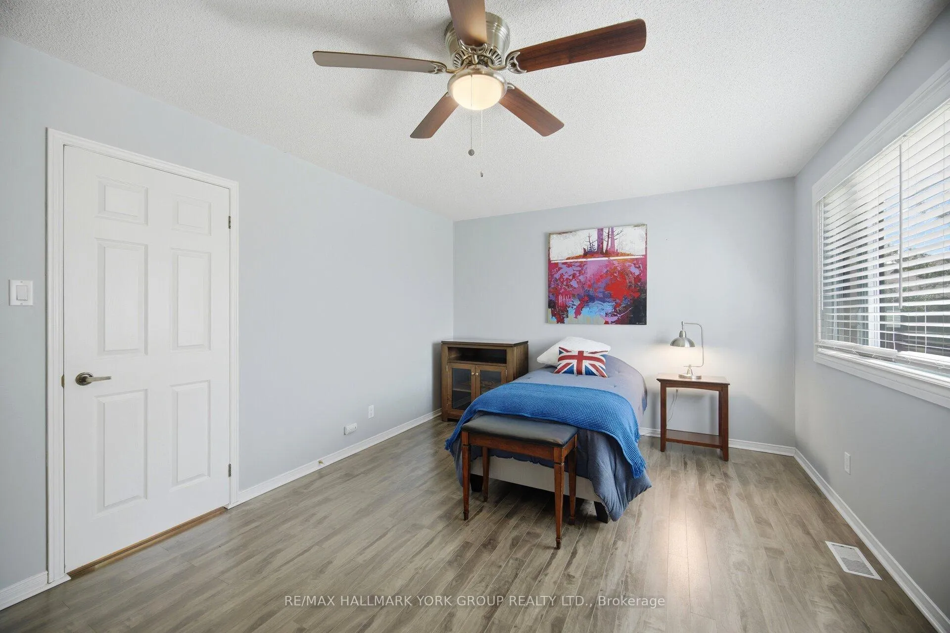 Photo 23 of Unit 15, 31 Parkette Drive, New Tecumseth, Rural New Tecumseth — HOMEH
