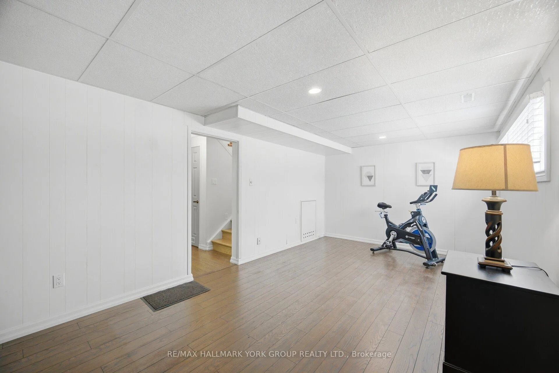 Photo 32 of Unit 15, 31 Parkette Drive, New Tecumseth, Rural New Tecumseth — HOMEH