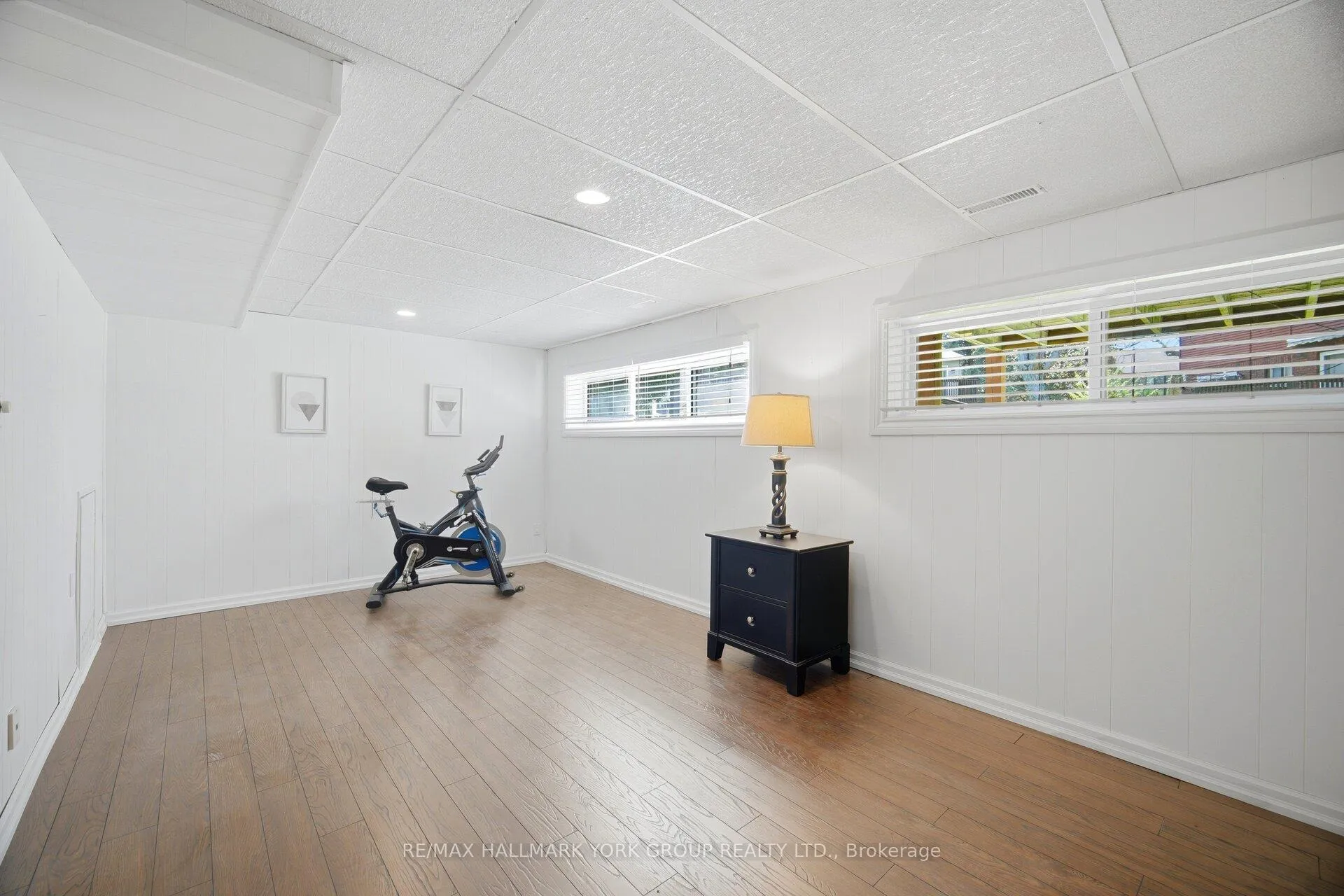 Photo 33 of Unit 15, 31 Parkette Drive, New Tecumseth, Rural New Tecumseth — HOMEH
