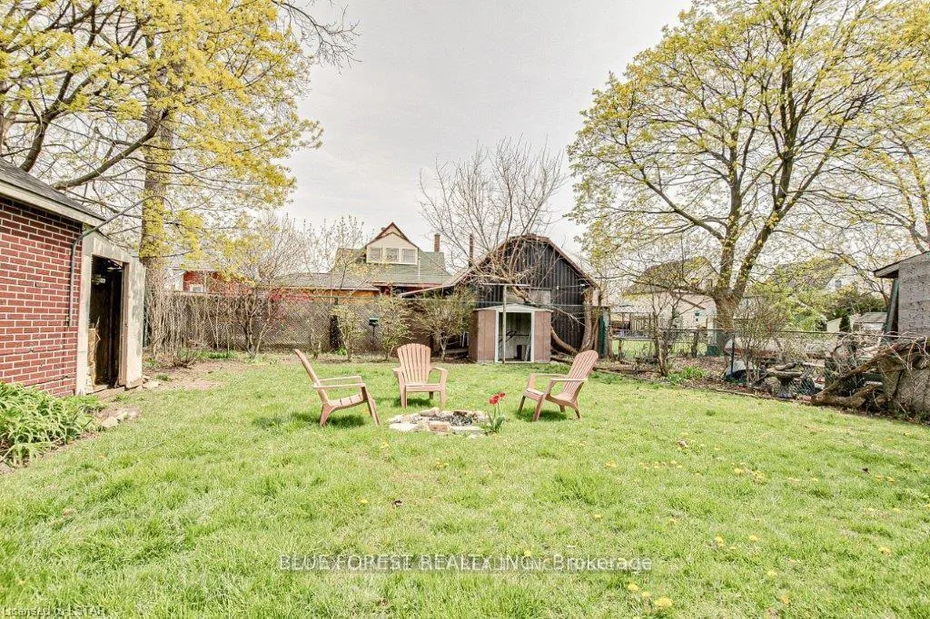 Photo 6 of 67 St Catharine Street, St. Thomas — HOMEH