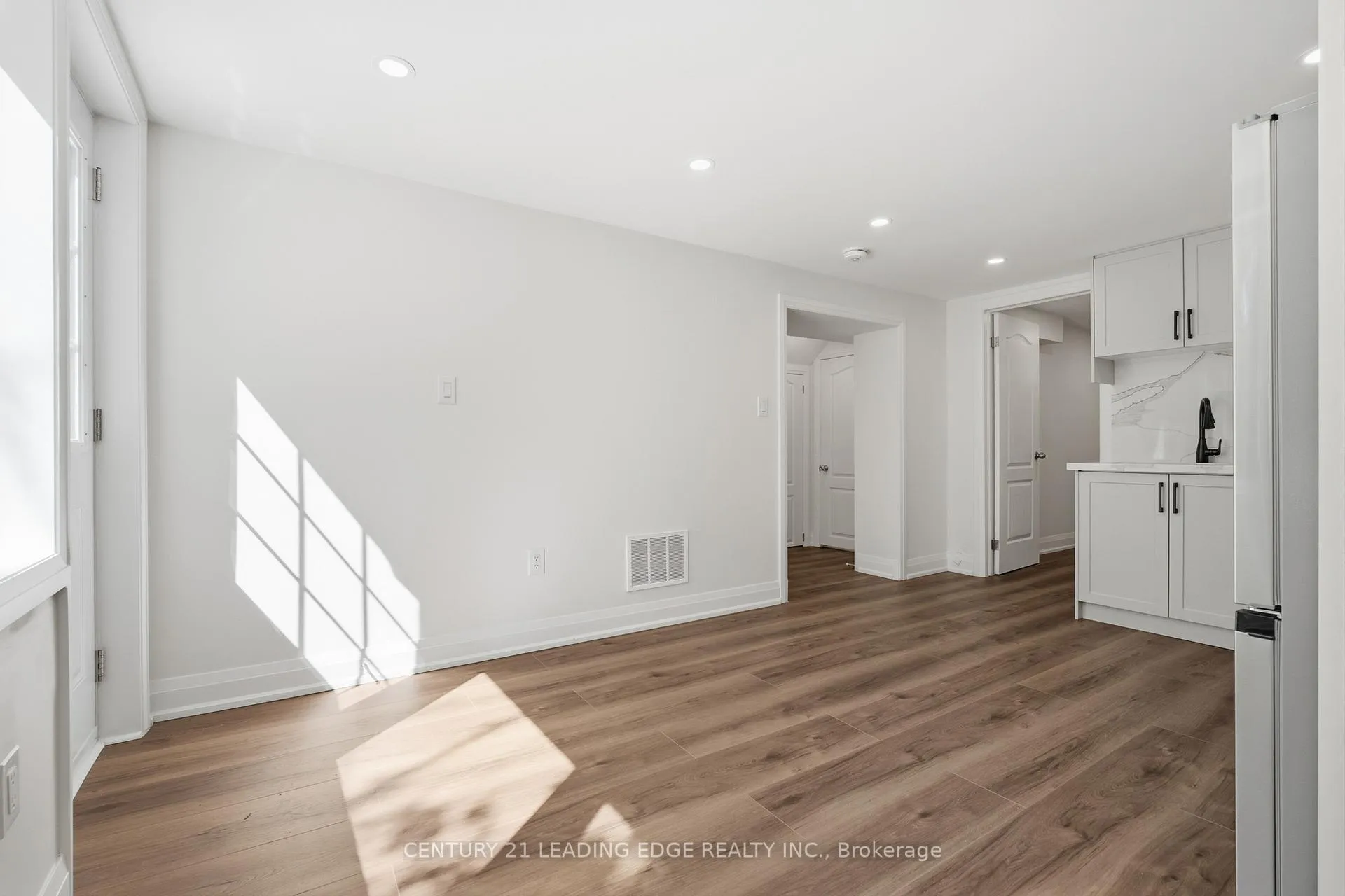 Photo 5 of Unit Lower Level, 141 Roebuck Drive, Scarborough, Kennedy Park — HOMEH