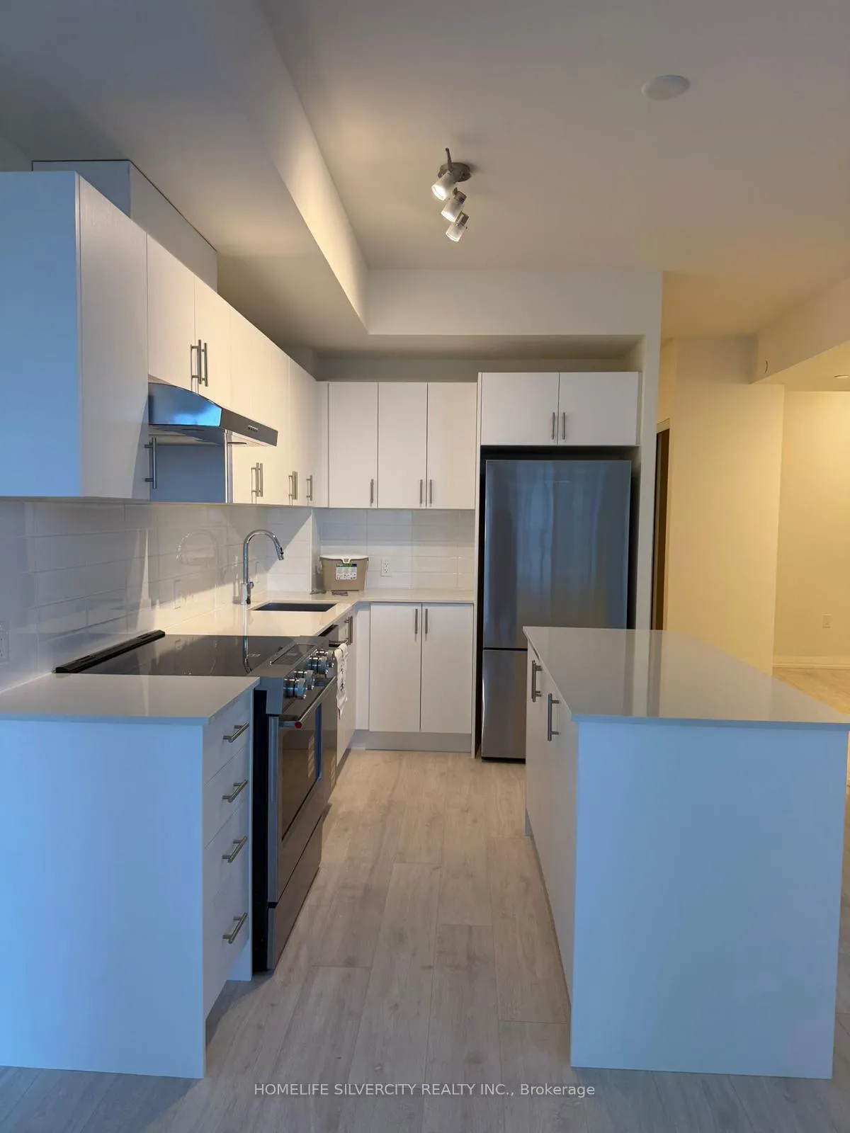 Photo 5 of Unit 1502, 27 Korda Gate, Vaughan, Vellore Village — HOMEH