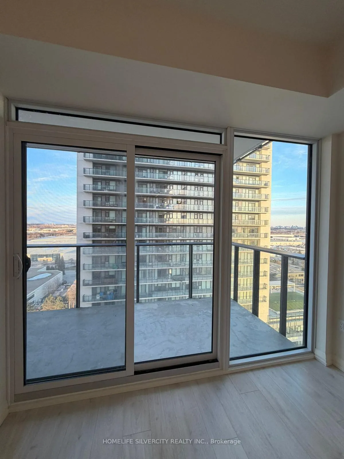 Photo 17 of Unit 1502, 27 Korda Gate, Vaughan, Vellore Village — HOMEH