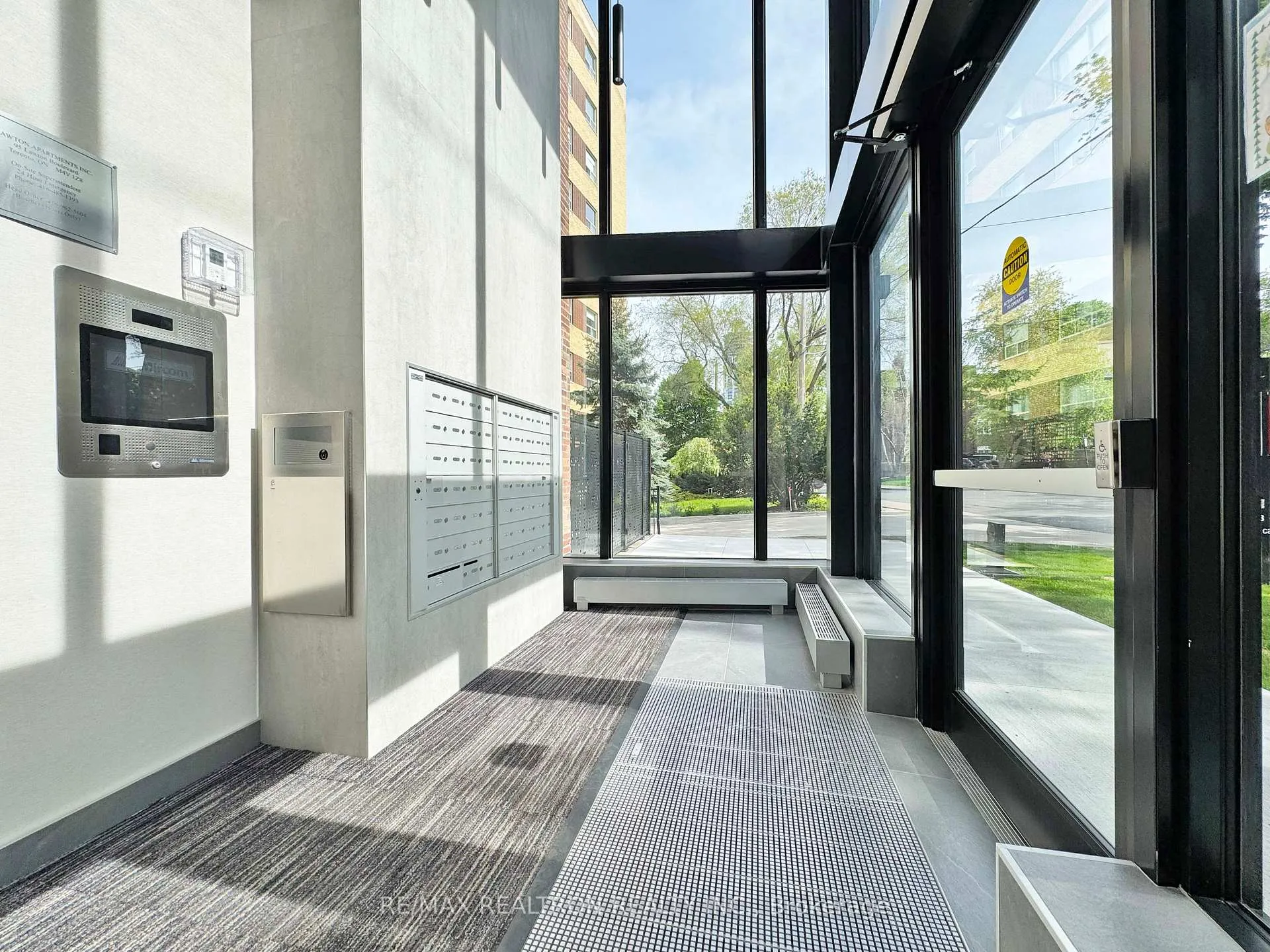 Photo 9 of Unit B3, 95 Lawton Boulevard, Toronto, Yonge-St. Clair — HOMEH