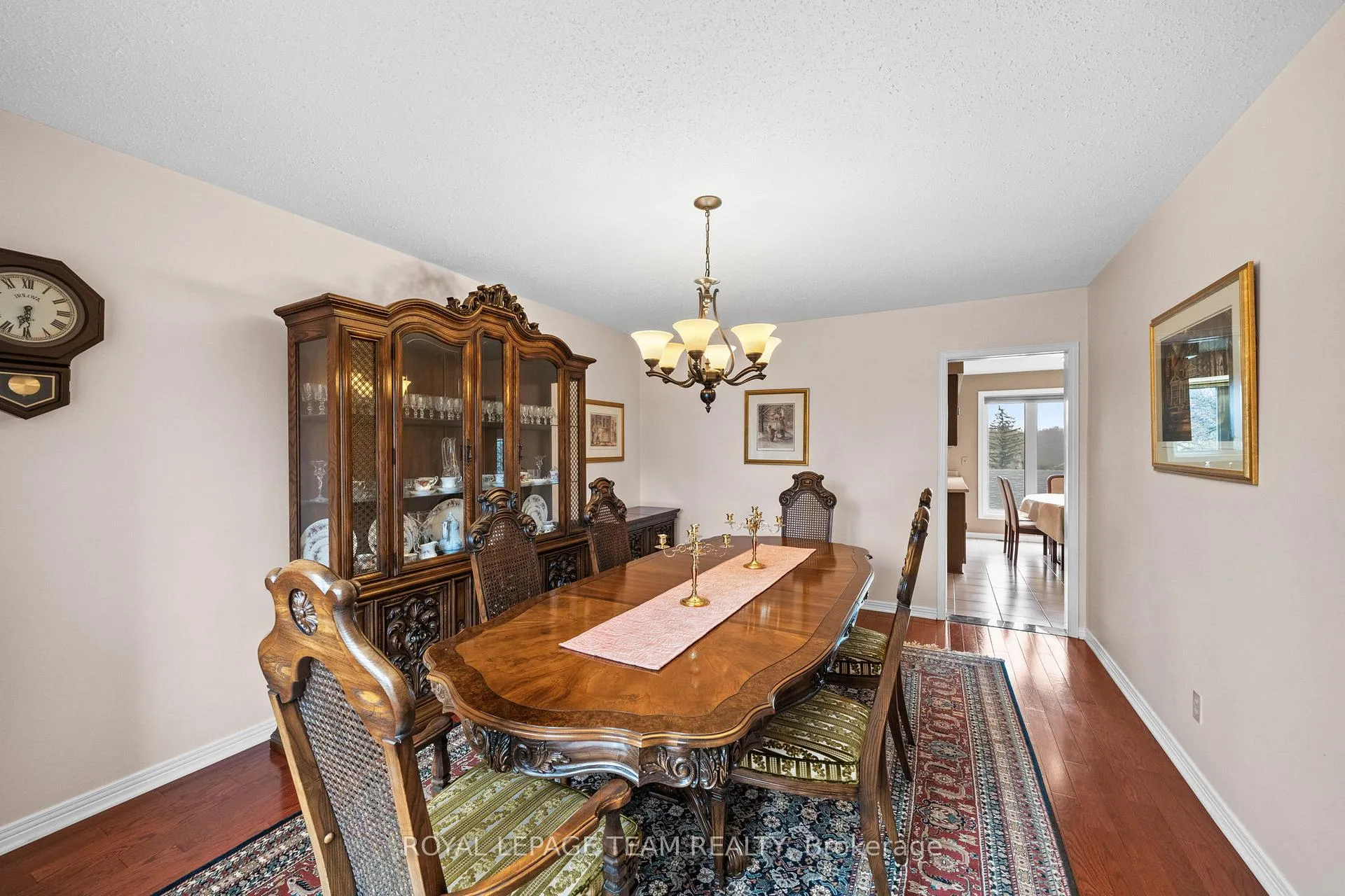 Photo 9 of 28 Parmalea Crescent, Ottawa, Pineglen/Country Place — HOMEH