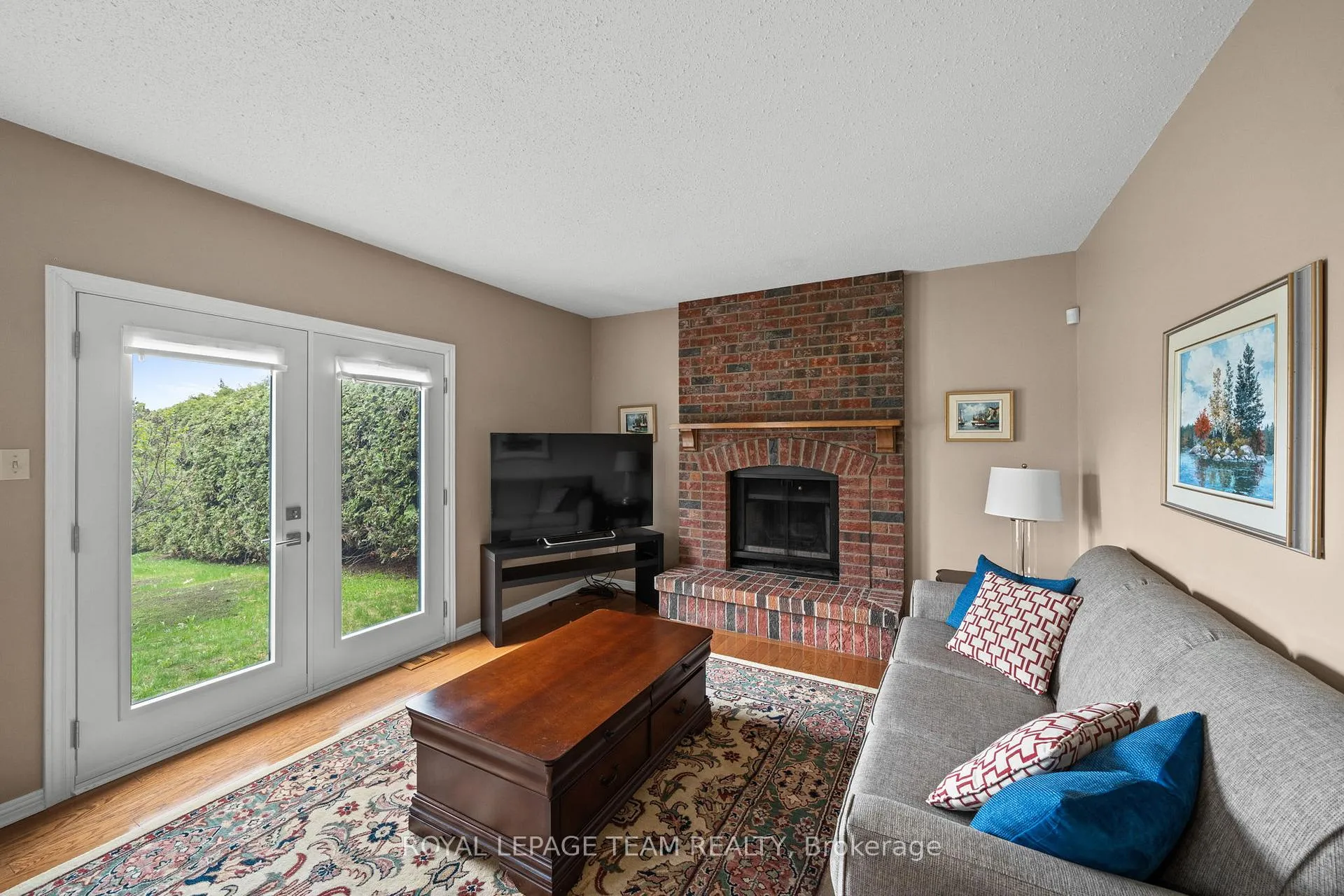 Photo 17 of 28 Parmalea Crescent, Ottawa, Pineglen/Country Place — HOMEH