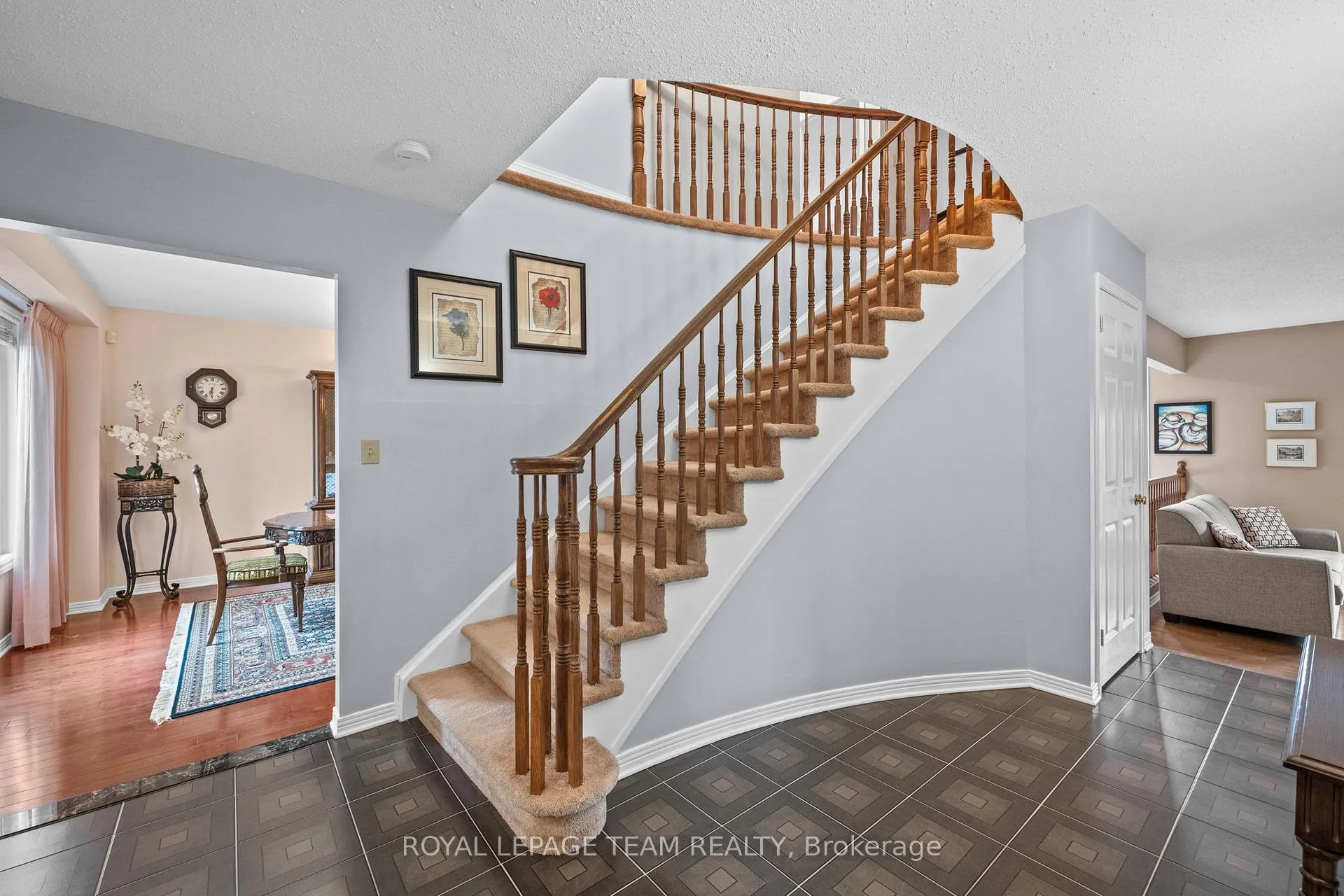 Photo 18 of 28 Parmalea Crescent, Ottawa, Pineglen/Country Place — HOMEH