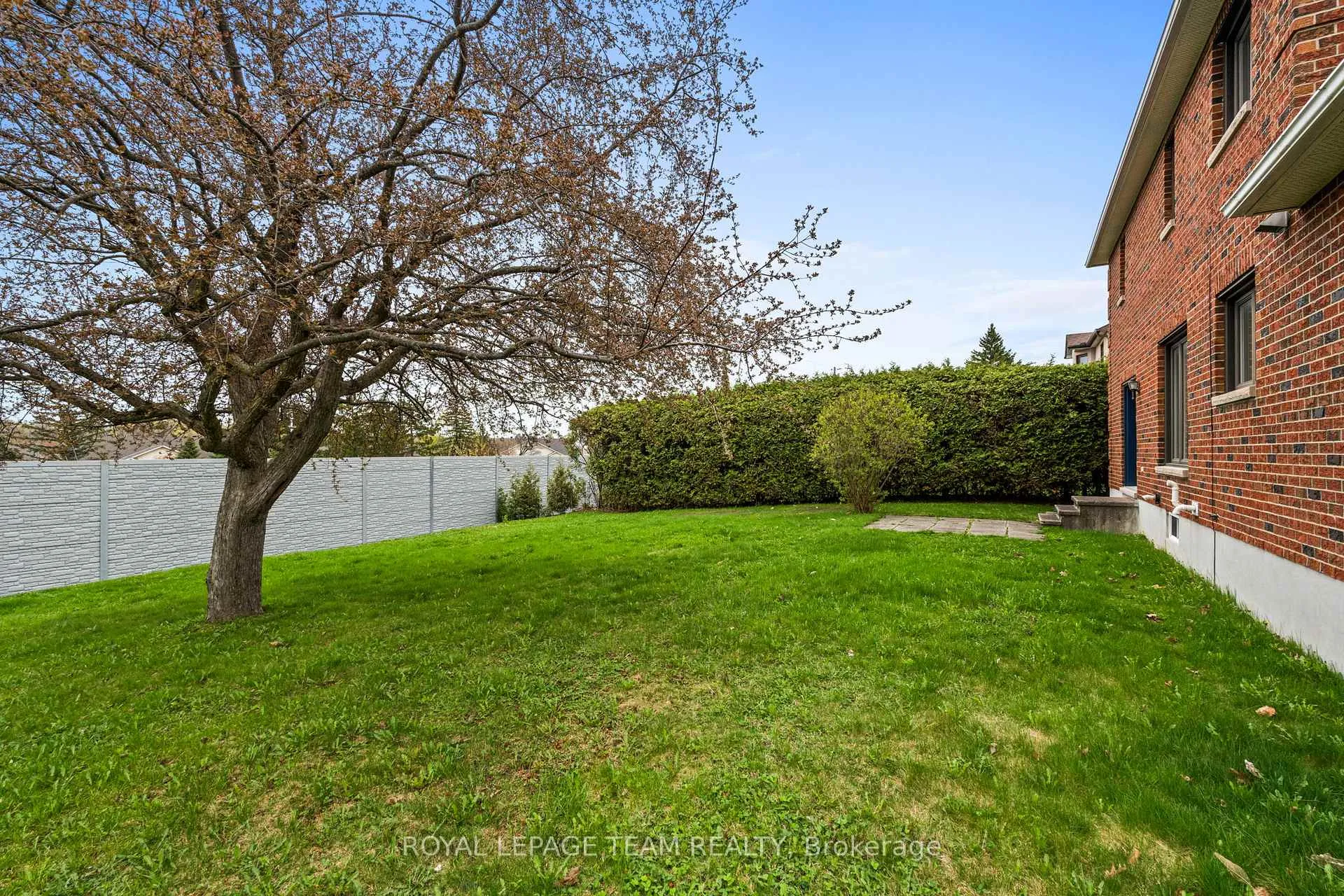 Photo 34 of 28 Parmalea Crescent, Ottawa, Pineglen/Country Place — HOMEH