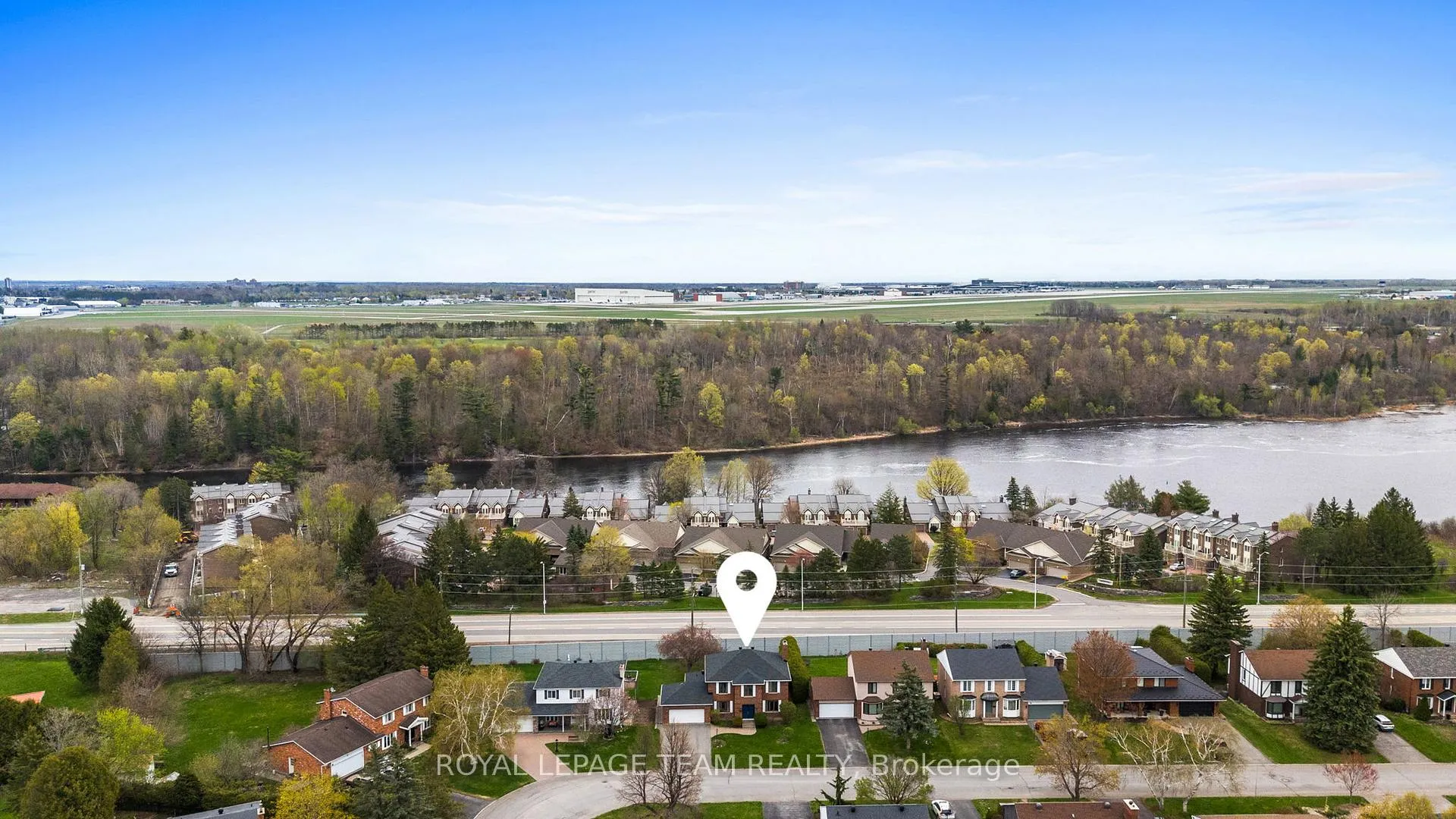 Photo 38 of 28 Parmalea Crescent, Ottawa, Pineglen/Country Place — HOMEH