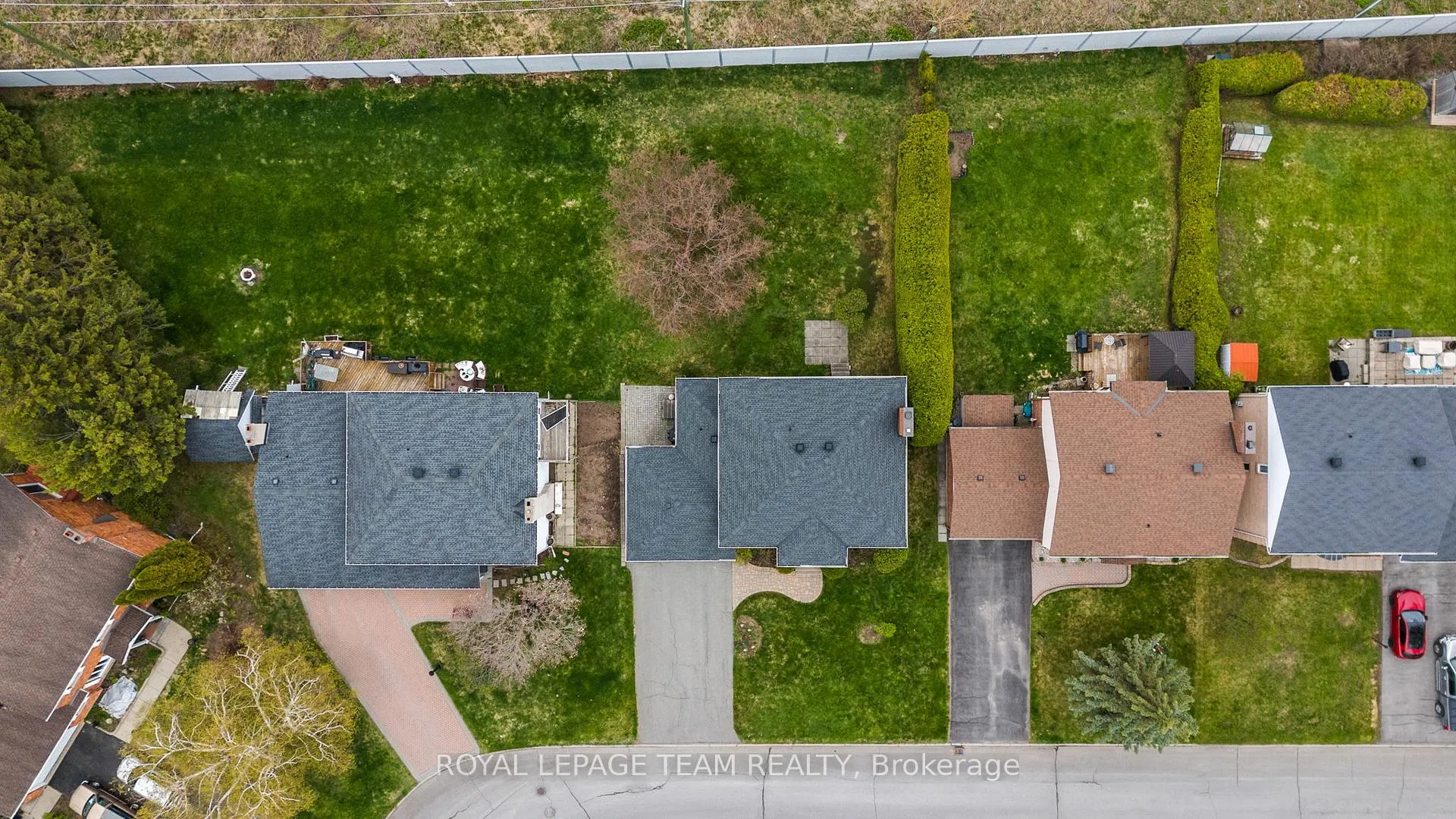 Photo 43 of 28 Parmalea Crescent, Ottawa, Pineglen/Country Place — HOMEH