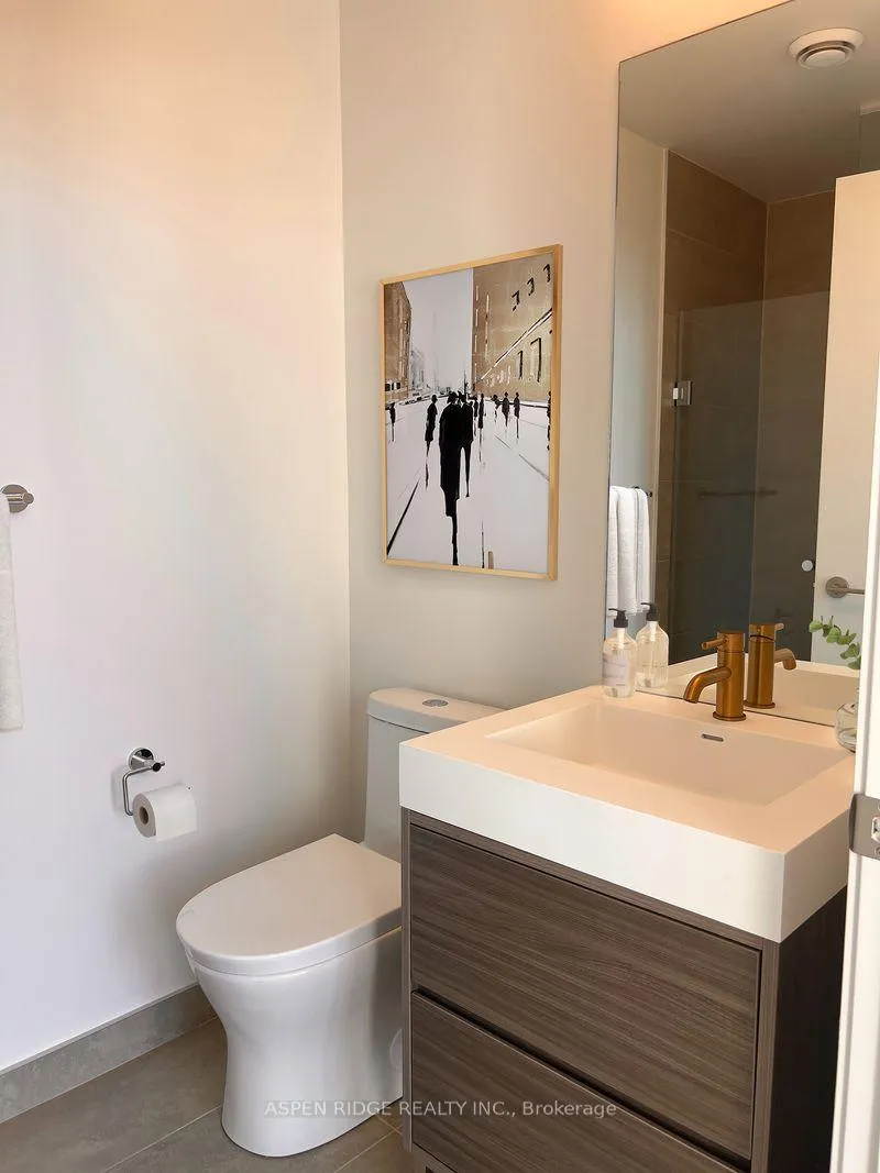 Photo 4 of Unit PH03, 9 Tecumseth Street, Toronto, Niagara — HOMEH