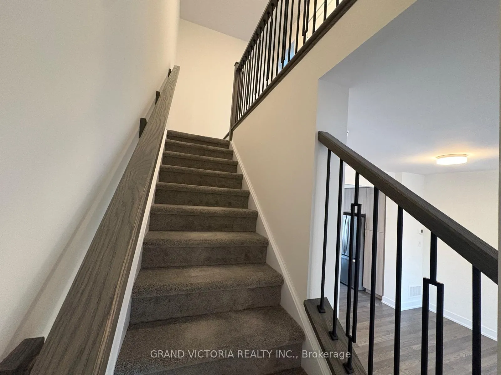 Photo 8 of Unit 50, 2273 Turnberry Road, Burlington, Rose — HOMEH
