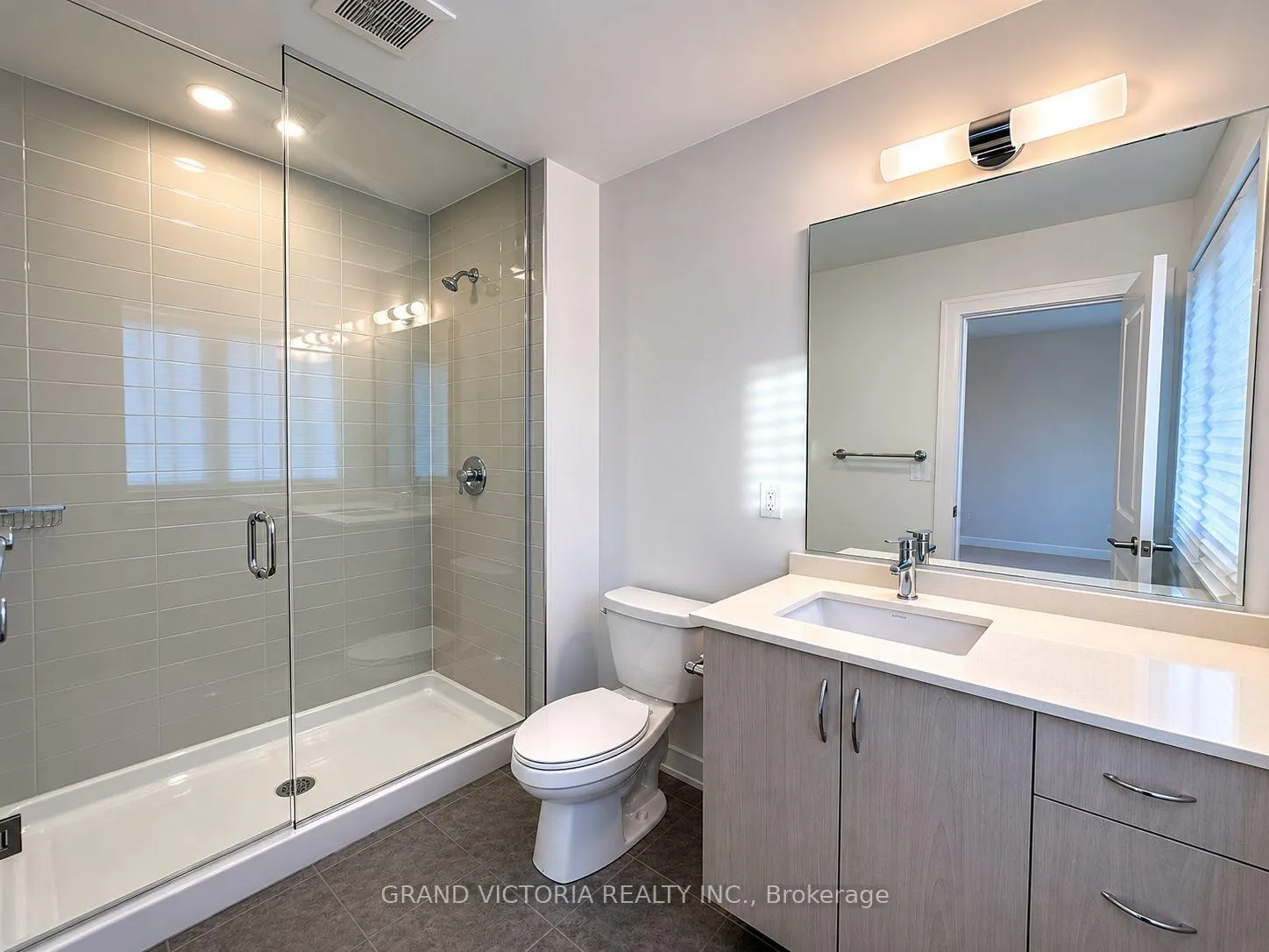 Photo 18 of Unit 50, 2273 Turnberry Road, Burlington, Rose — HOMEH