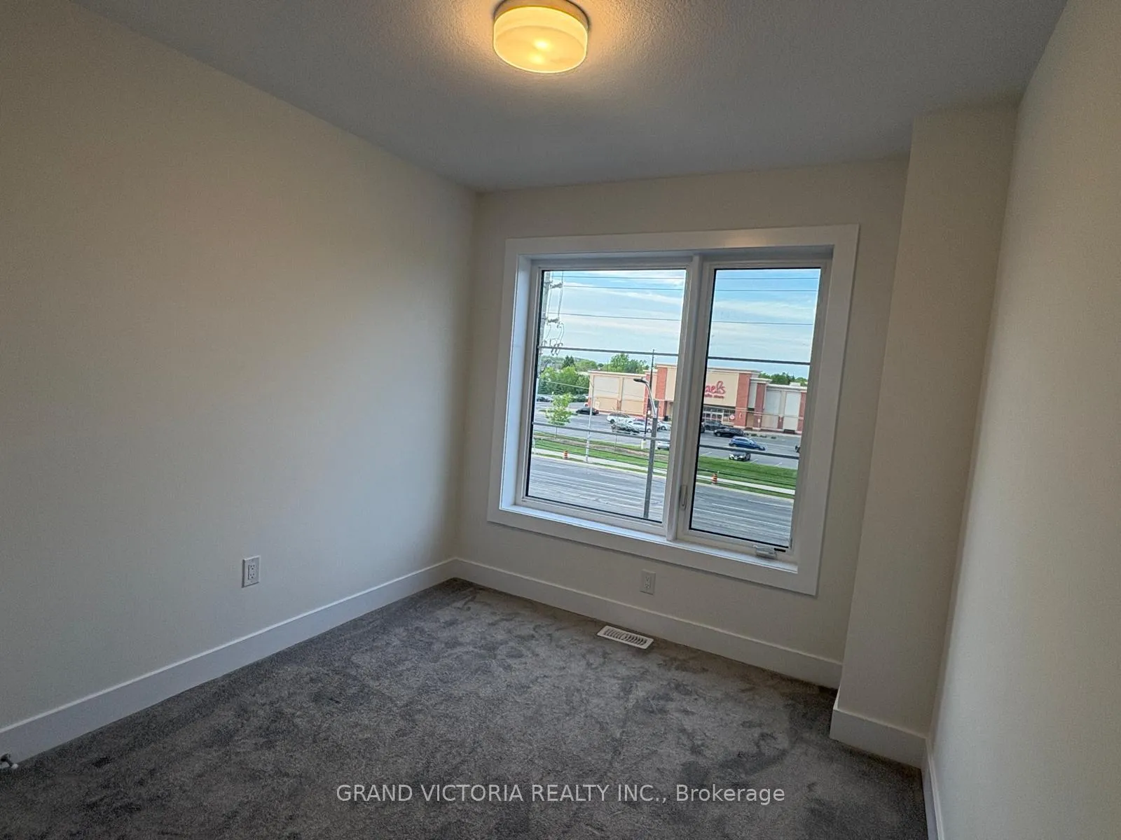 Photo 21 of Unit 50, 2273 Turnberry Road, Burlington, Rose — HOMEH