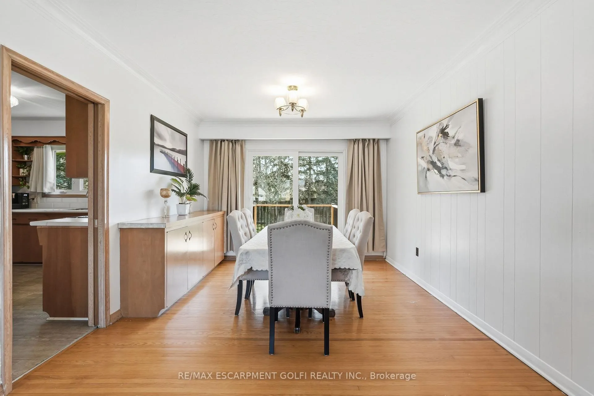 Photo 8 of 3533 Dorchester Road, Niagara Falls, Casey — HOMEH