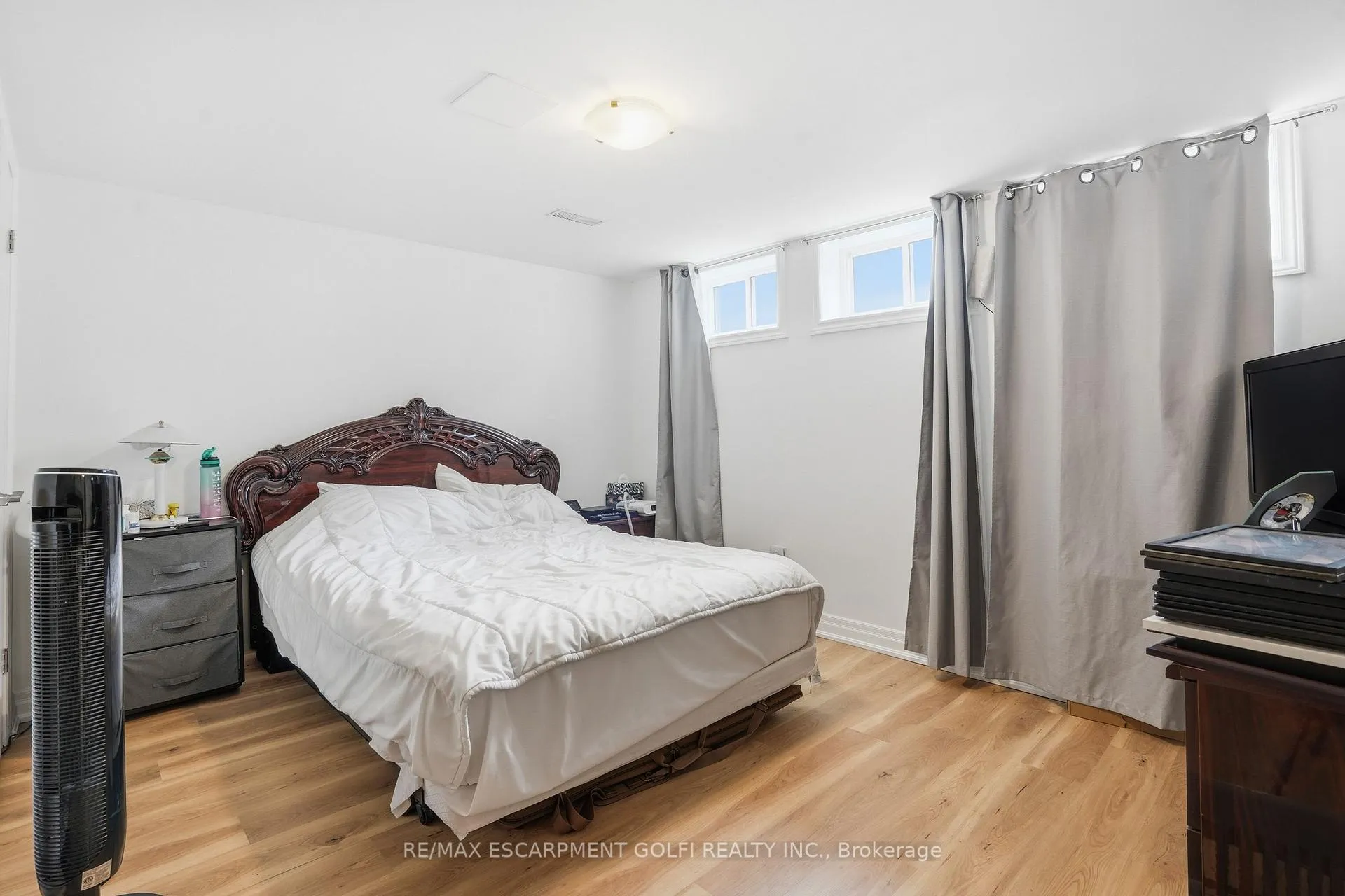 Photo 29 of 3533 Dorchester Road, Niagara Falls, Casey — HOMEH