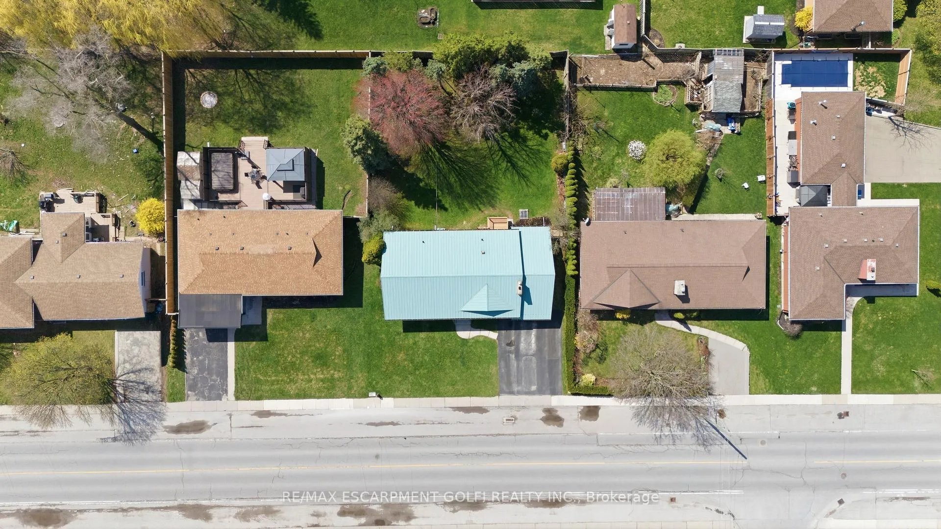 Photo 39 of 3533 Dorchester Road, Niagara Falls, Casey — HOMEH