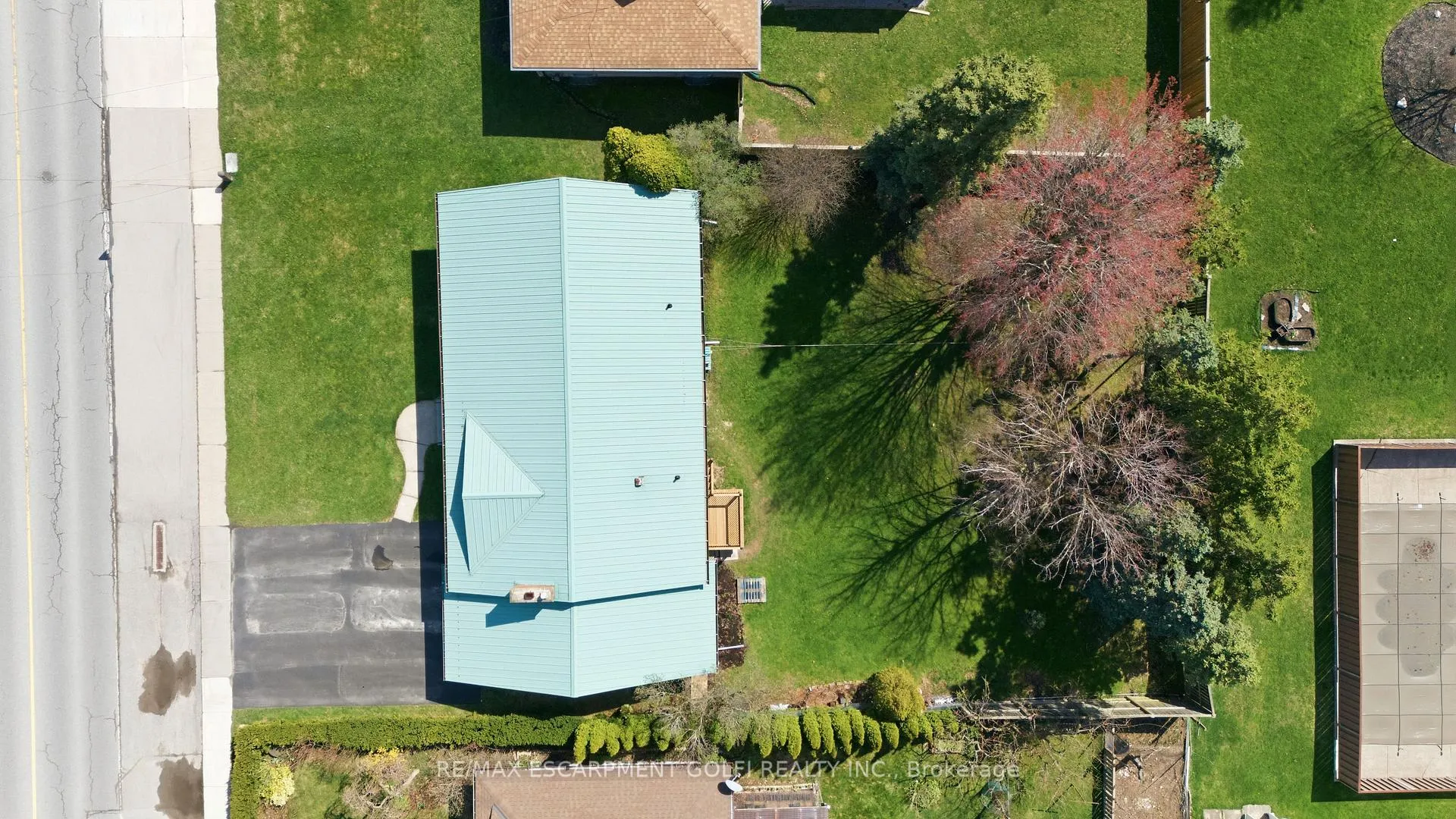 Photo 41 of 3533 Dorchester Road, Niagara Falls, Casey — HOMEH